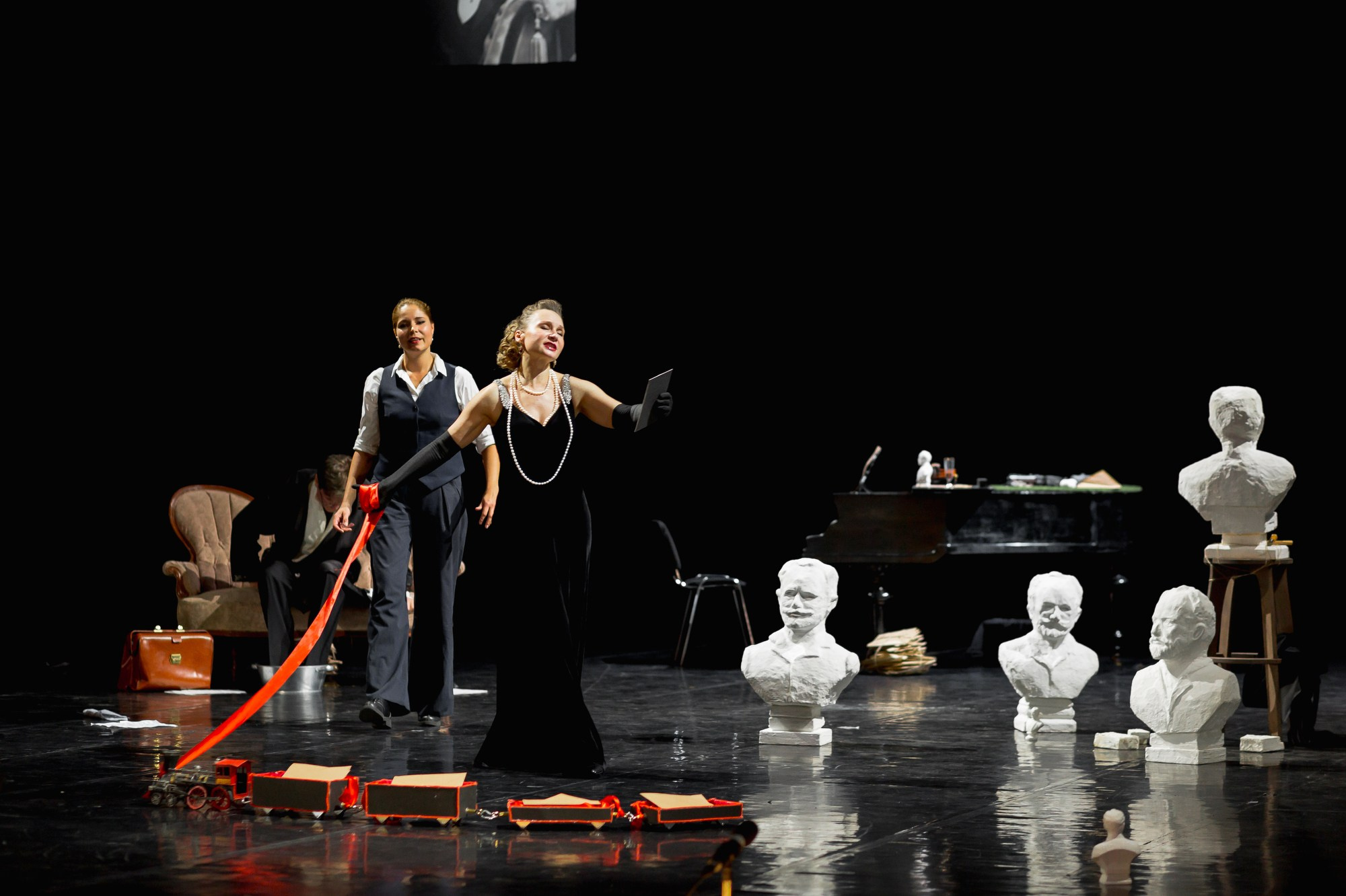 Спектакль Приглушенные голоса в Театре Эрмитажа (+репетиция). Семейный и портретный фотограф в Санкт-Петербурге Андрей Воробьев