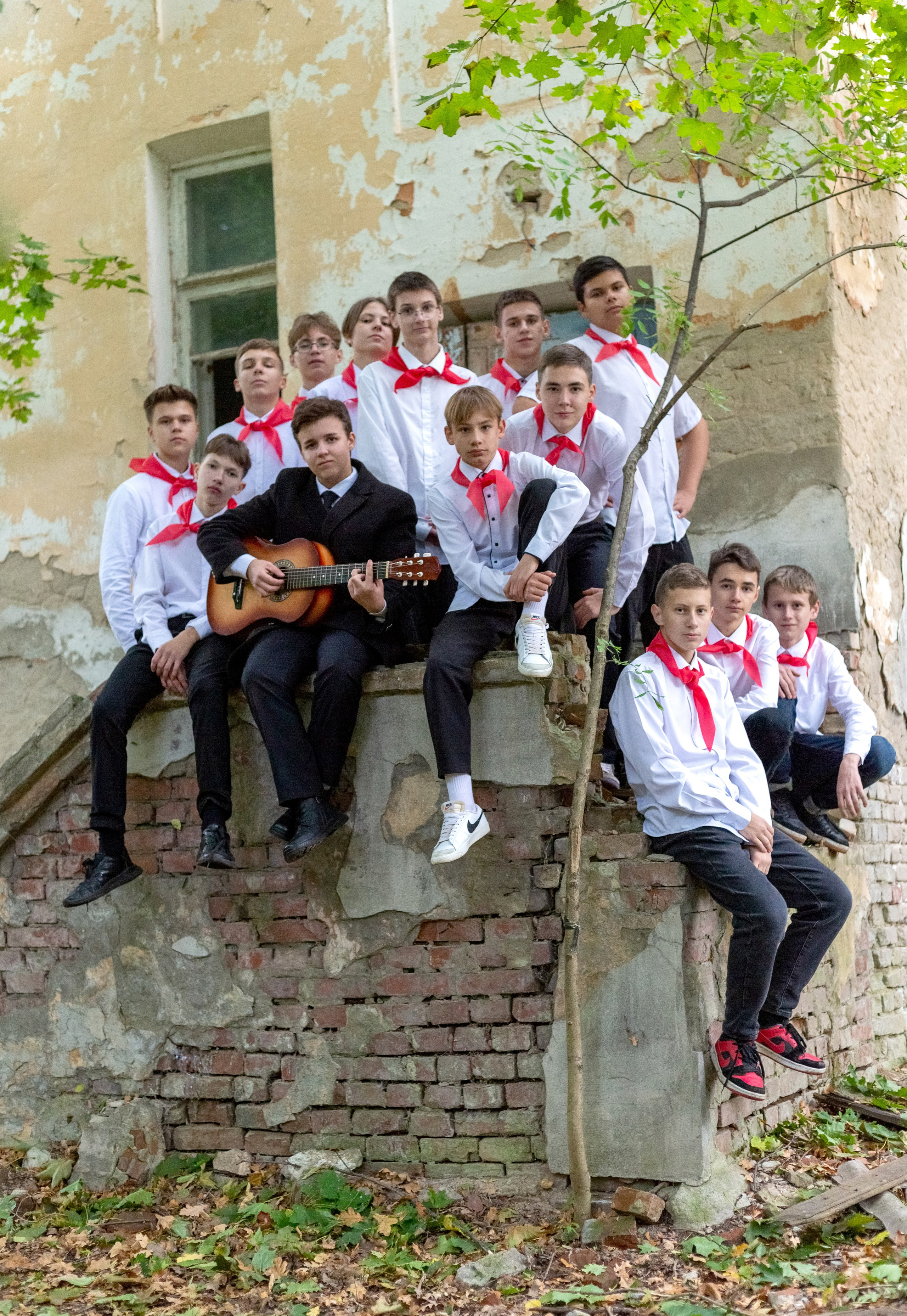 Пионеры заброшенная лесная школа, 9Б — школа 92. Выпускные альбомы Воронеж от Веры Соколовой