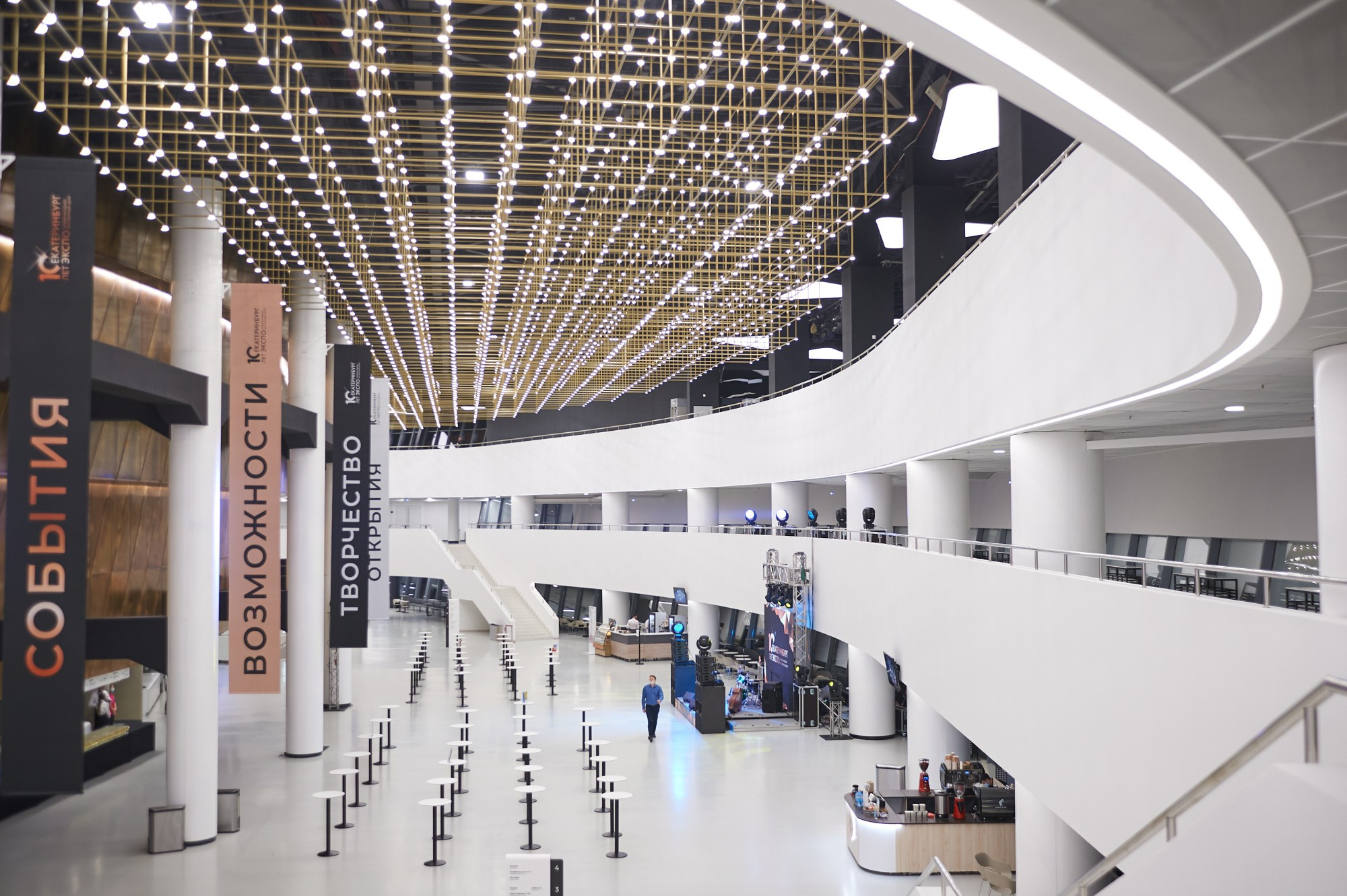 Экспо 10 лет. Мезенцев Евгений фотограф