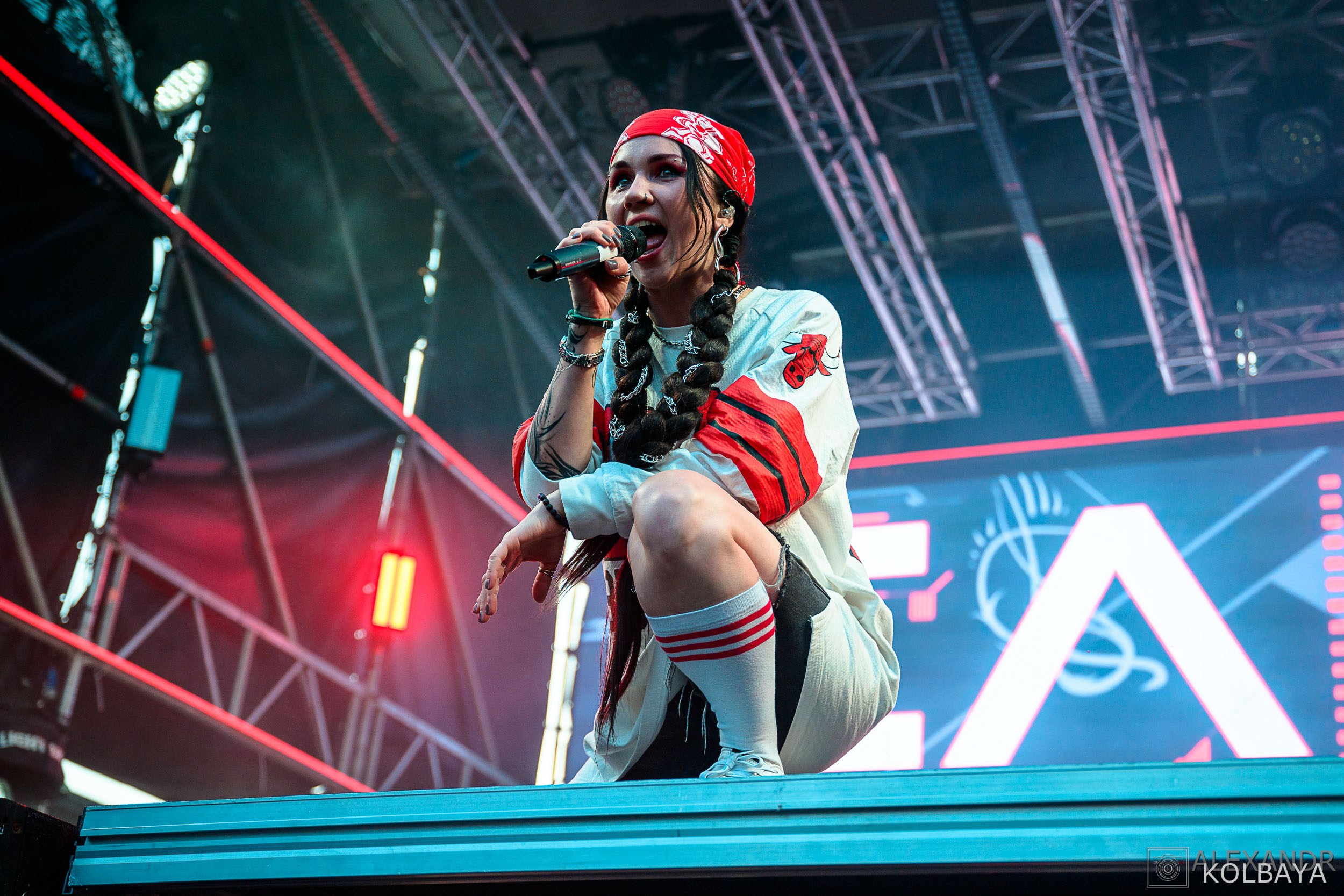 Фоторепортаж с концерта группы СЛОТ на Red Summer 2025. Концертный и театральный репортажный фотограф в Москве Александр Колбая