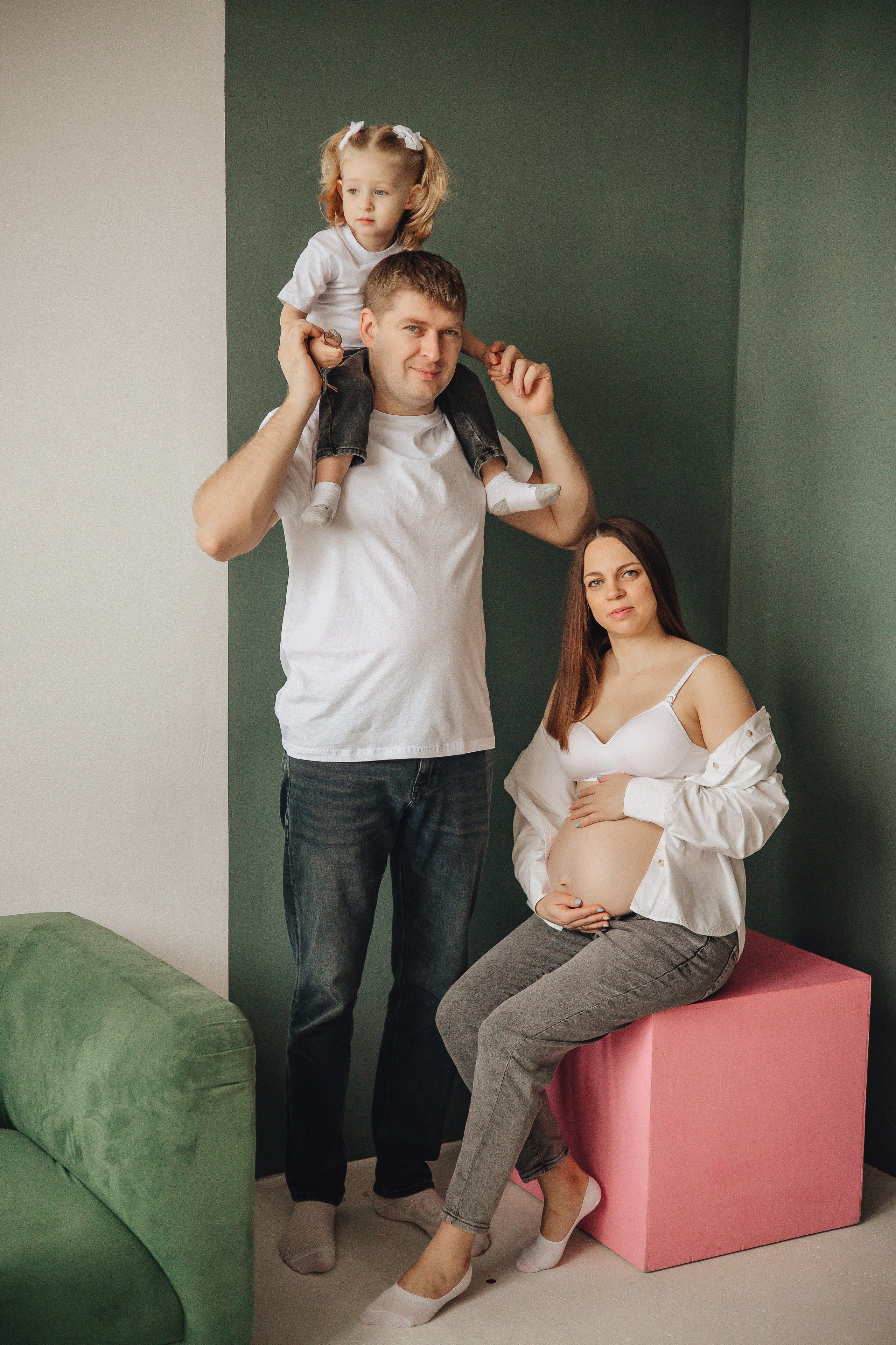 Вика ждет сестренку. Свадебный и семейный фотограф Пушкин Царское Село СПБ Питер Санкт-Петербург и Рязань Ольга Козлова