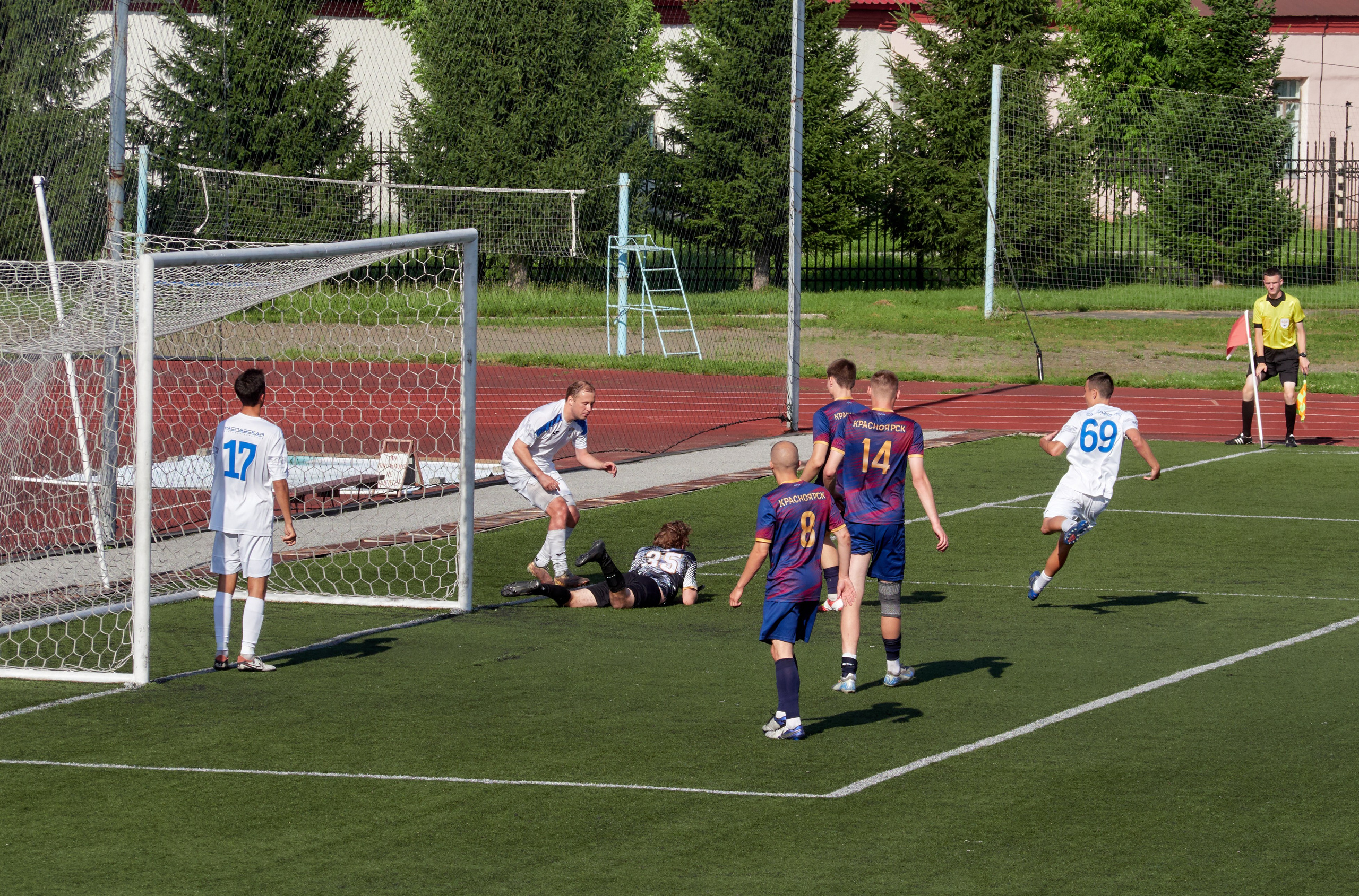 Распадская» (Междуреченск) — «Рассвет» (Красноярск) 7:0. Семейный и детский фотограф в Междуреченск Олег Бамбульский