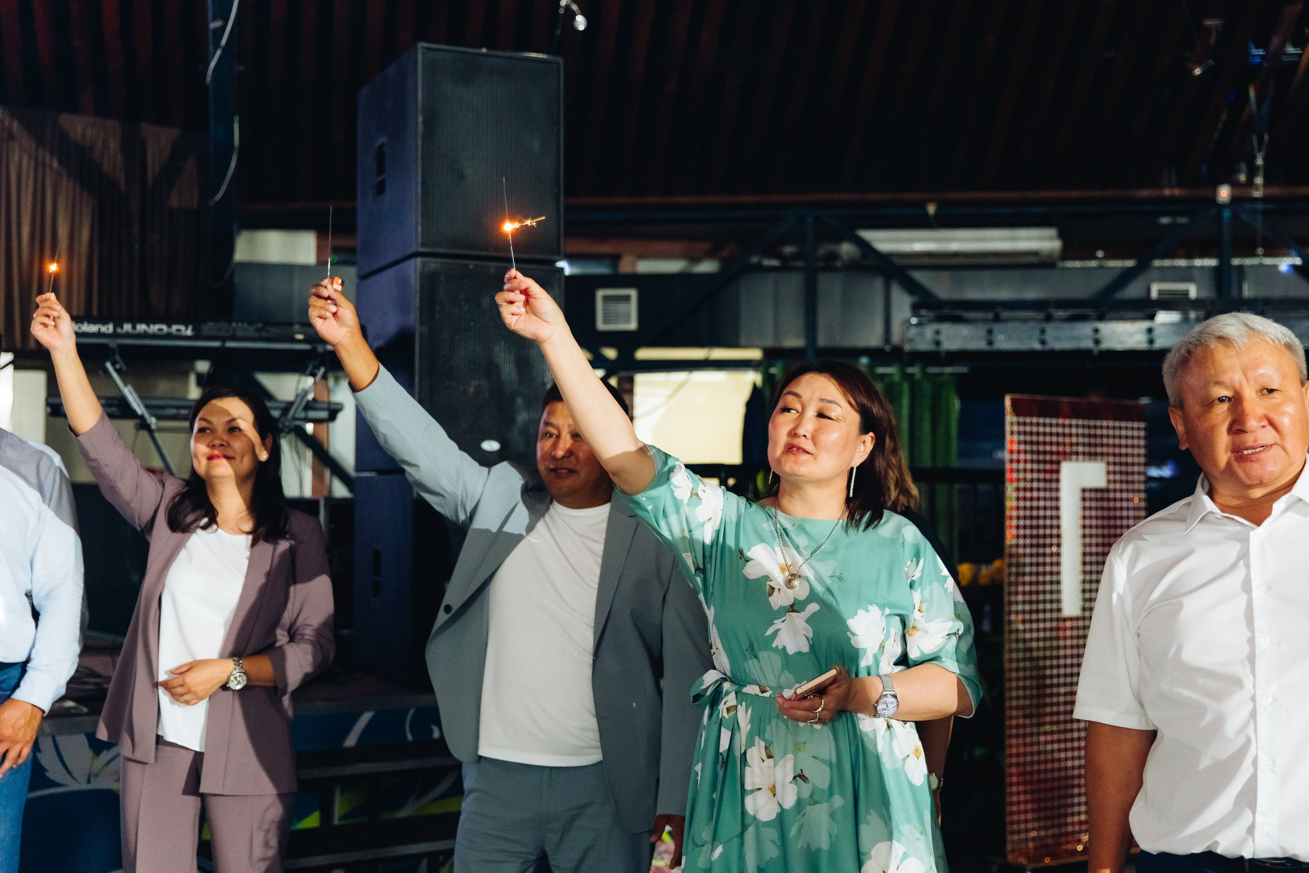 Выпускной вечер. 49 школа. Баран на корове. Свадебный и семейный фотограф в Улан-Удэ