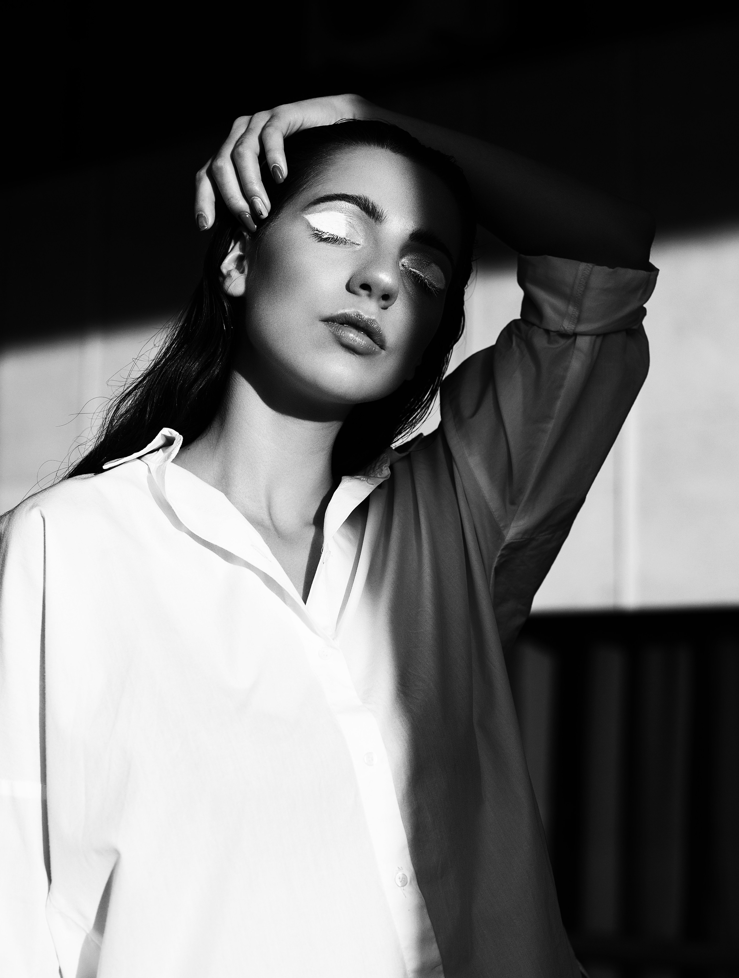 Минимализм, контраст и графичность — съемка Виктории. Алена Русских — фотограф и графический дизайнер в Ростове-на-дону