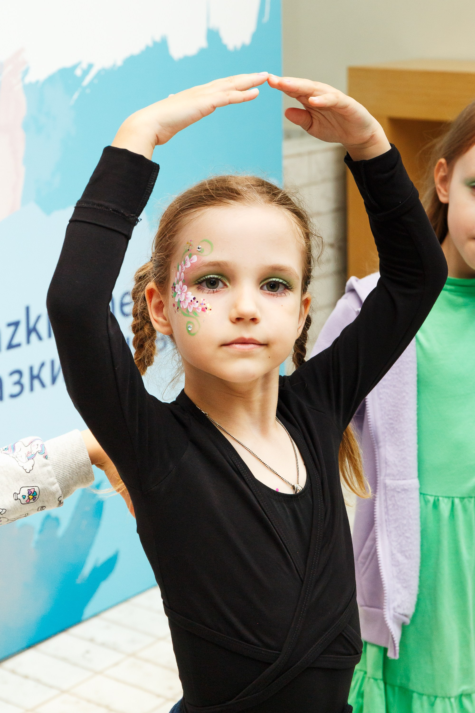 Репортажный фотограф на фотозону в Санкт-Петербурге. Фотограф для танцевальных коллективов. Фотограф на мероприятие. Фотосъёмка танцевального конкурса Сказки на Неве. Фотосессия для танцевальной студии. Фотограф на детский праздник, Спб. Профессиональный фотограф на детский праздник. Фотосессия на день рождения.  Фотограф для танцора.