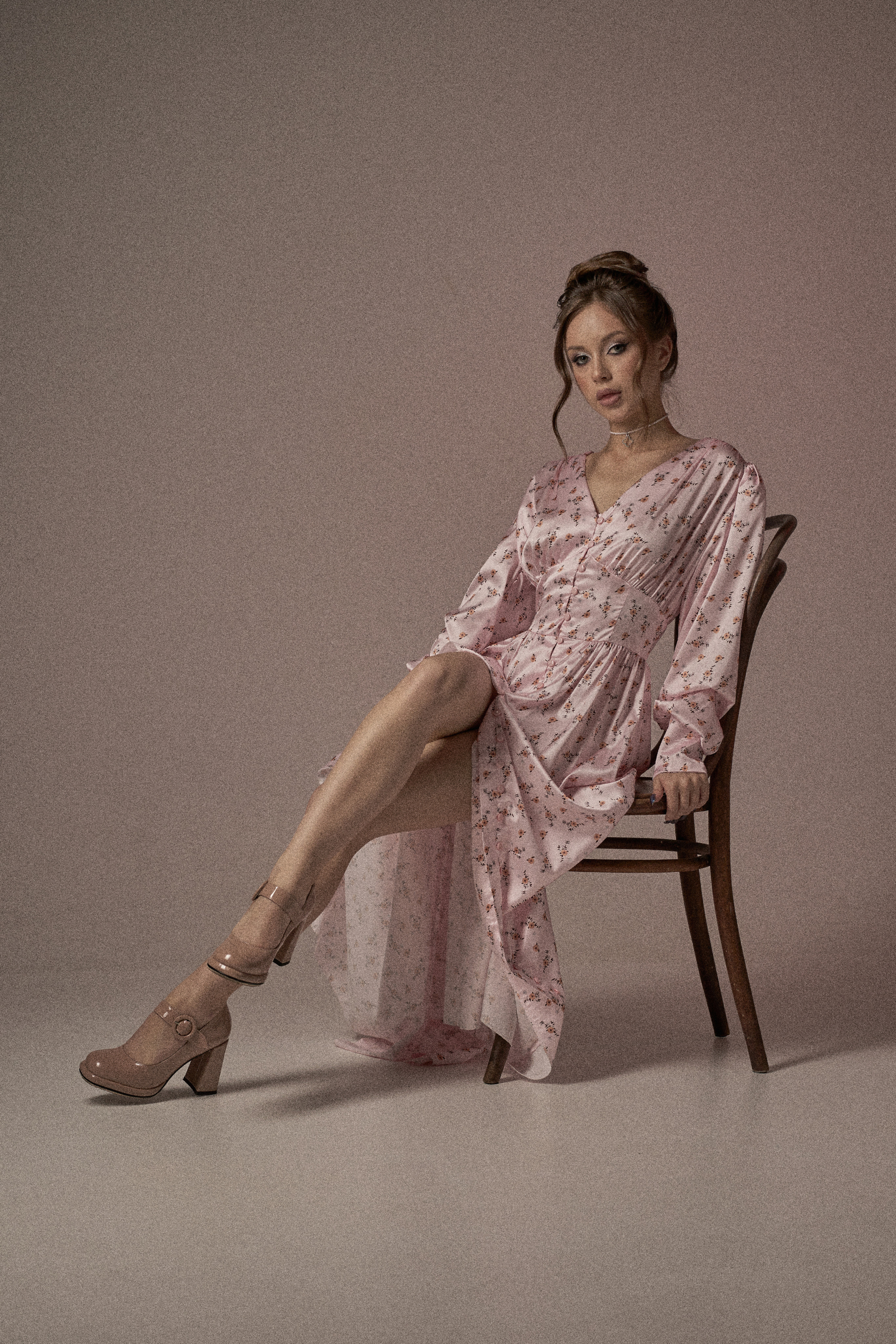 Студия NO name. Паренская Елена. Ню фотограф, портреты, индивидуальные фотосессии