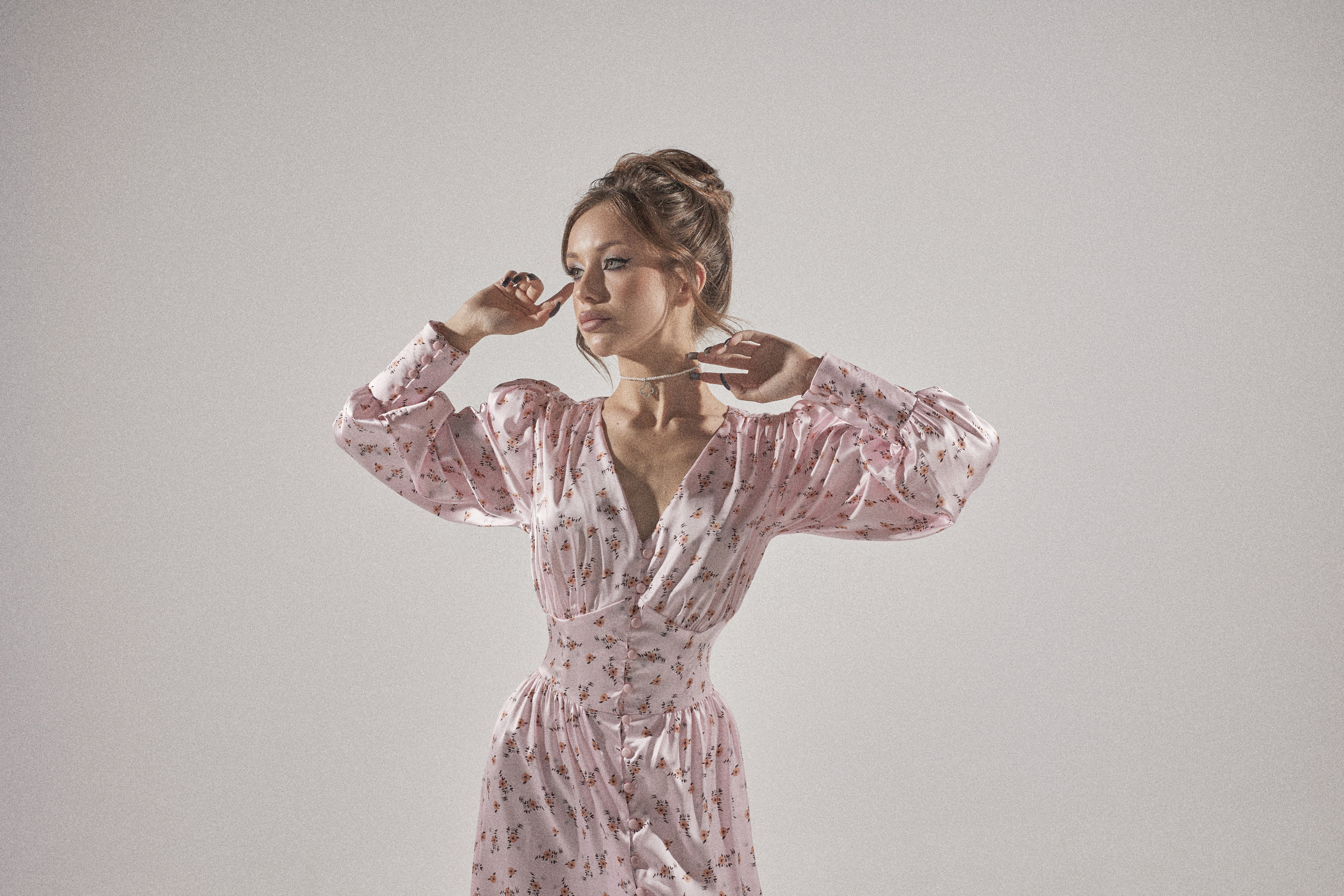 Студия NO name. Паренская Елена. Ню фотограф, портреты, индивидуальные фотосессии