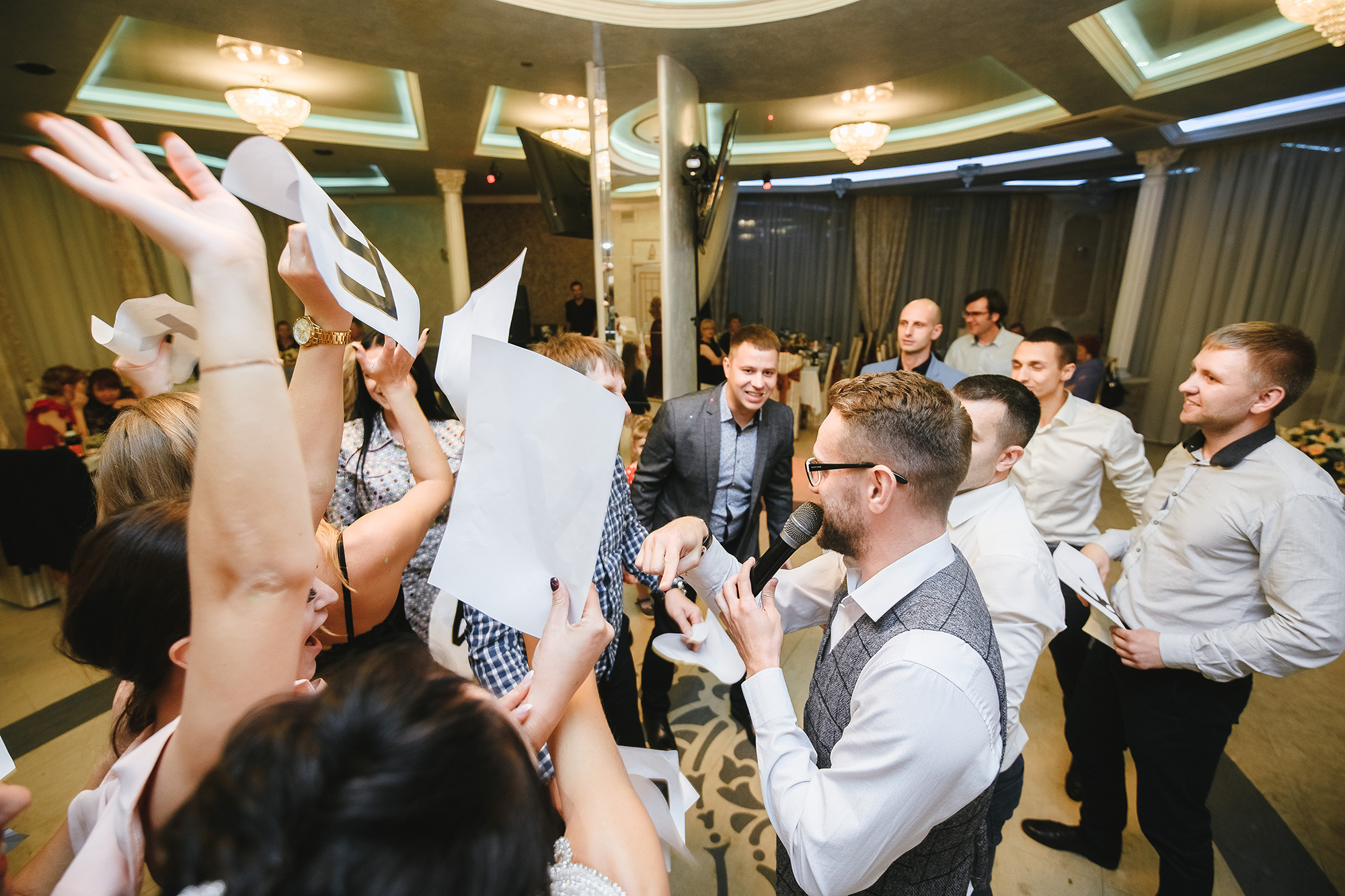 MAX & LINA. Professional wedding photographer Evgeniy Zakharychev