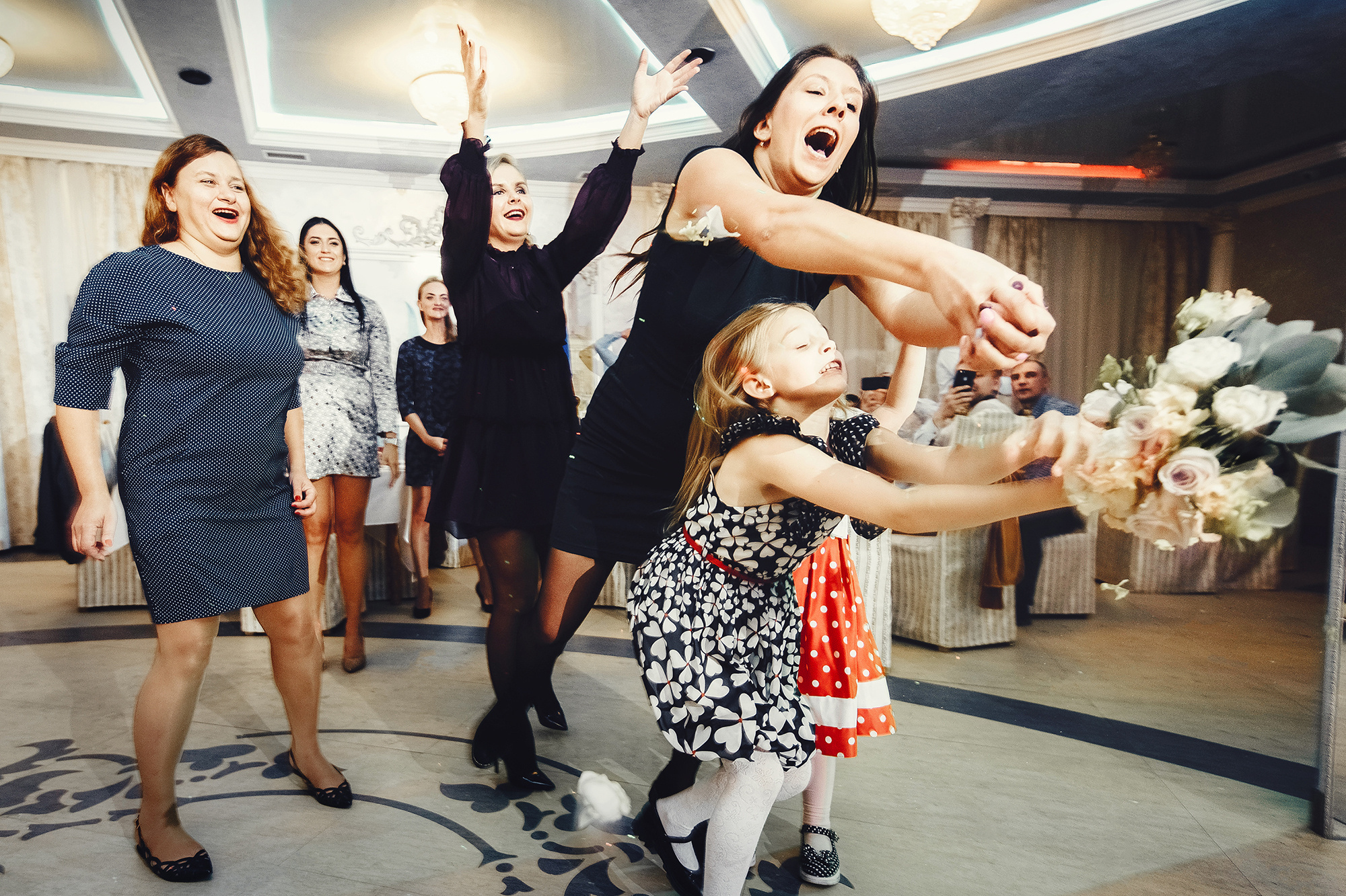 MAX & LINA. Professional wedding photographer Evgeniy Zakharychev