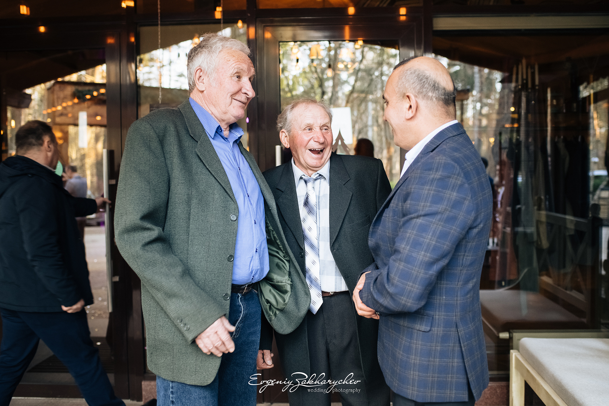 ARTEM & KATE. Professional wedding photographer Evgeniy Zakharychev