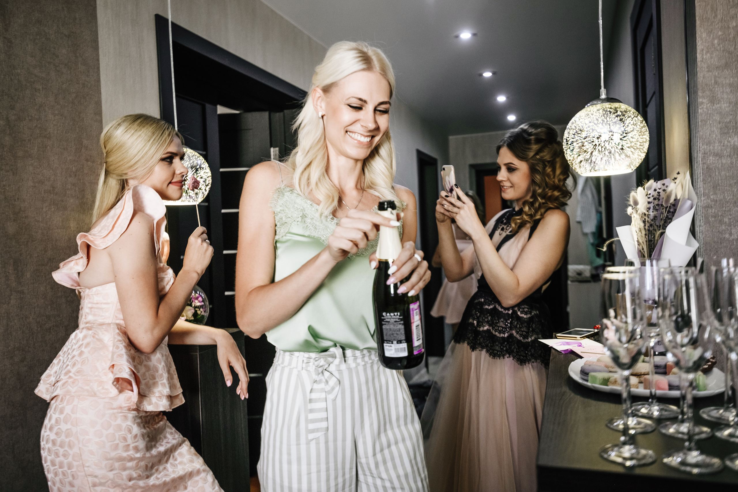 Mironov's. Свадебный фотограф Евгений Захарычев — Москва, Смоленск, Калуга, Брянск | Профессиональная съемка