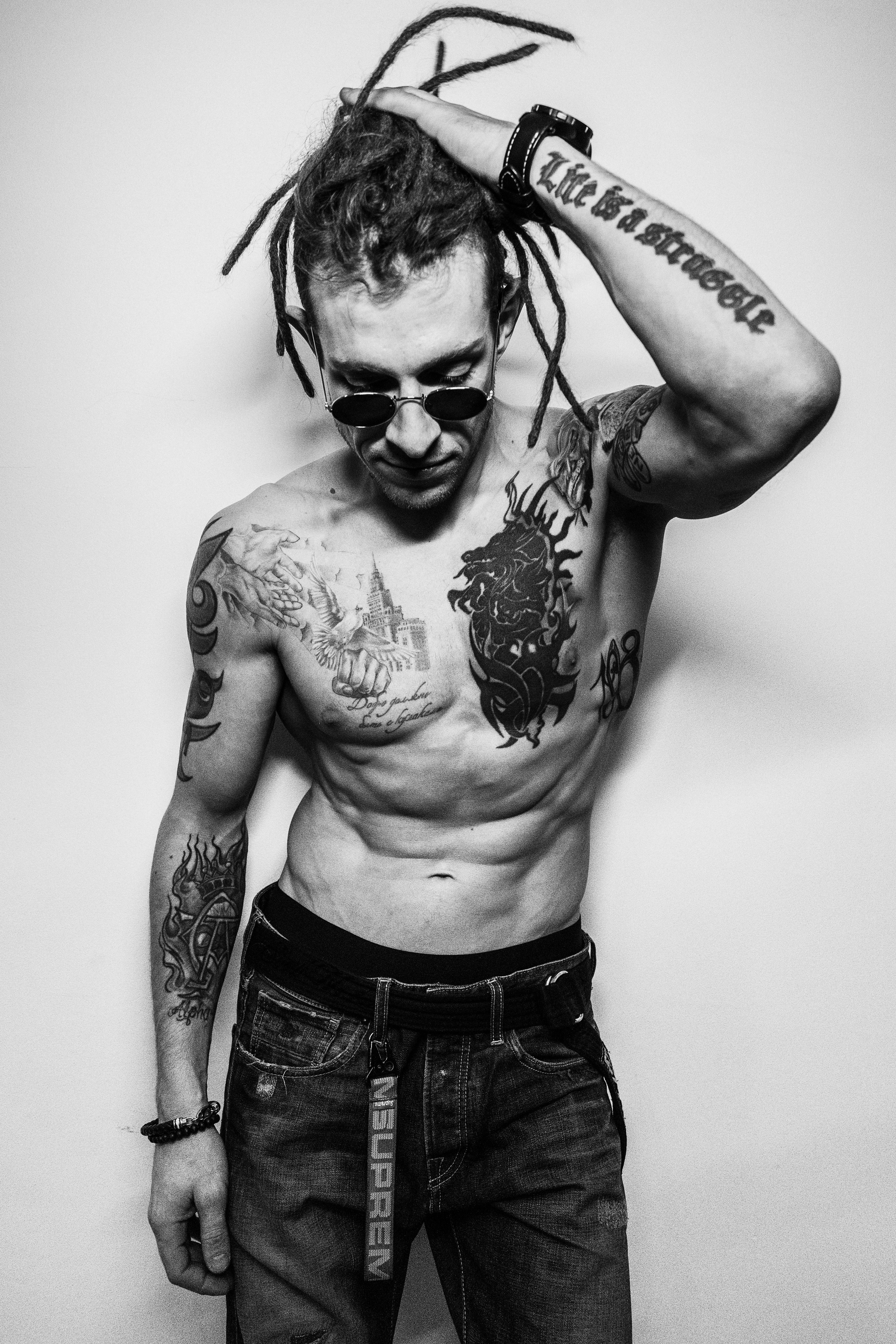 Photographer for musicians, track covers, artist cards, photo preparation for services. Dubai, Moscow. Portrait photographer Moscow, UAE, Oleg Koshmarov