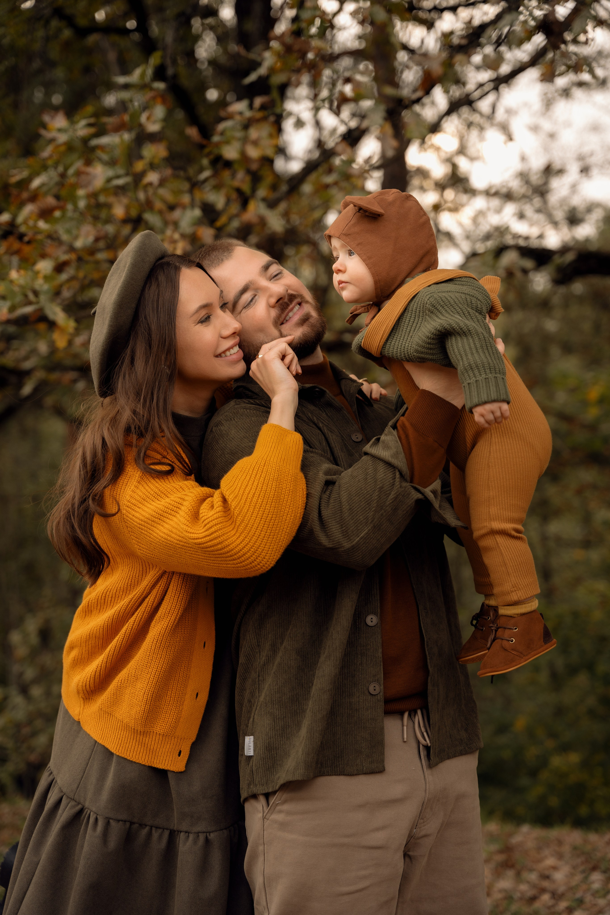 Осень в парке. Семейный фотограф Москва. Фотограф беременности и материнства Москва