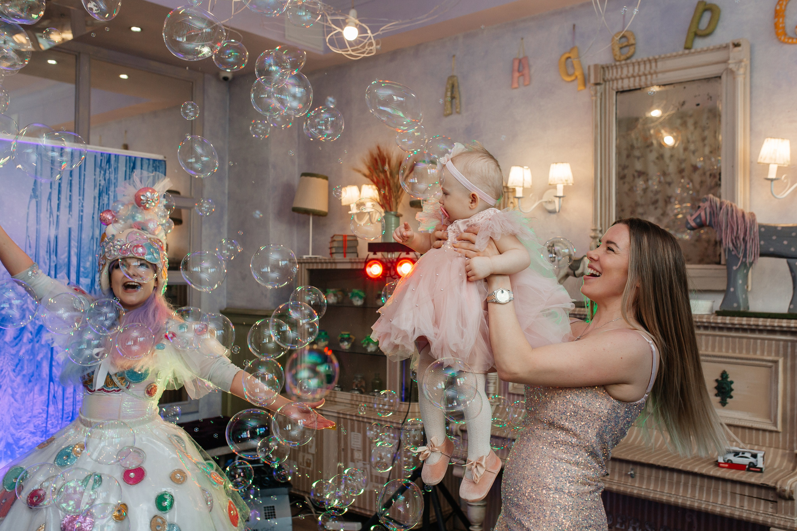 Детская фотосессия на День рождения. Фото Радости. Свадебный и семейный фотограф в Москве Юлия Самойлова