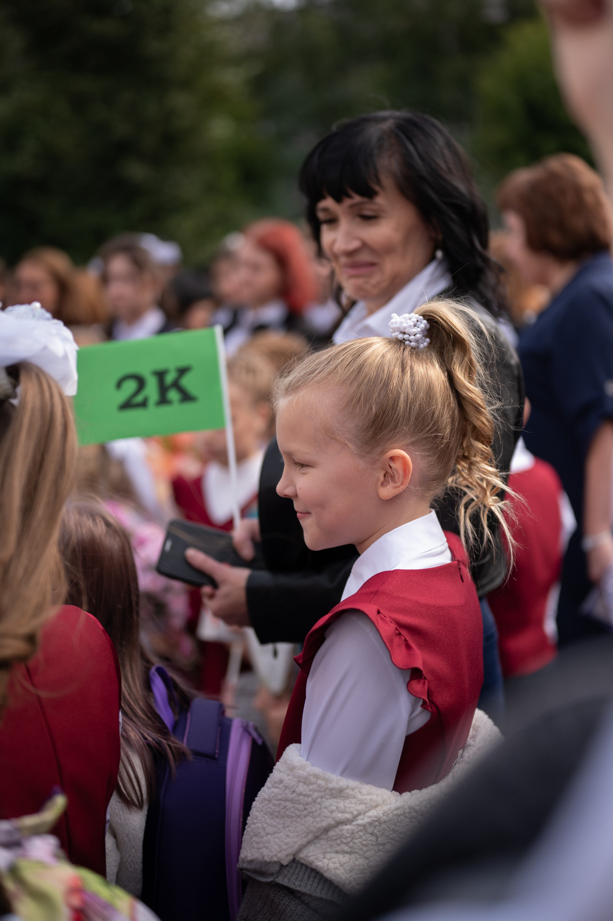 1 сентября 16 гимназия 2 класс (линейка + в классе+ на улице). Фотограф новорожденных, семейный детский в Тюмени Татьяна Морозова