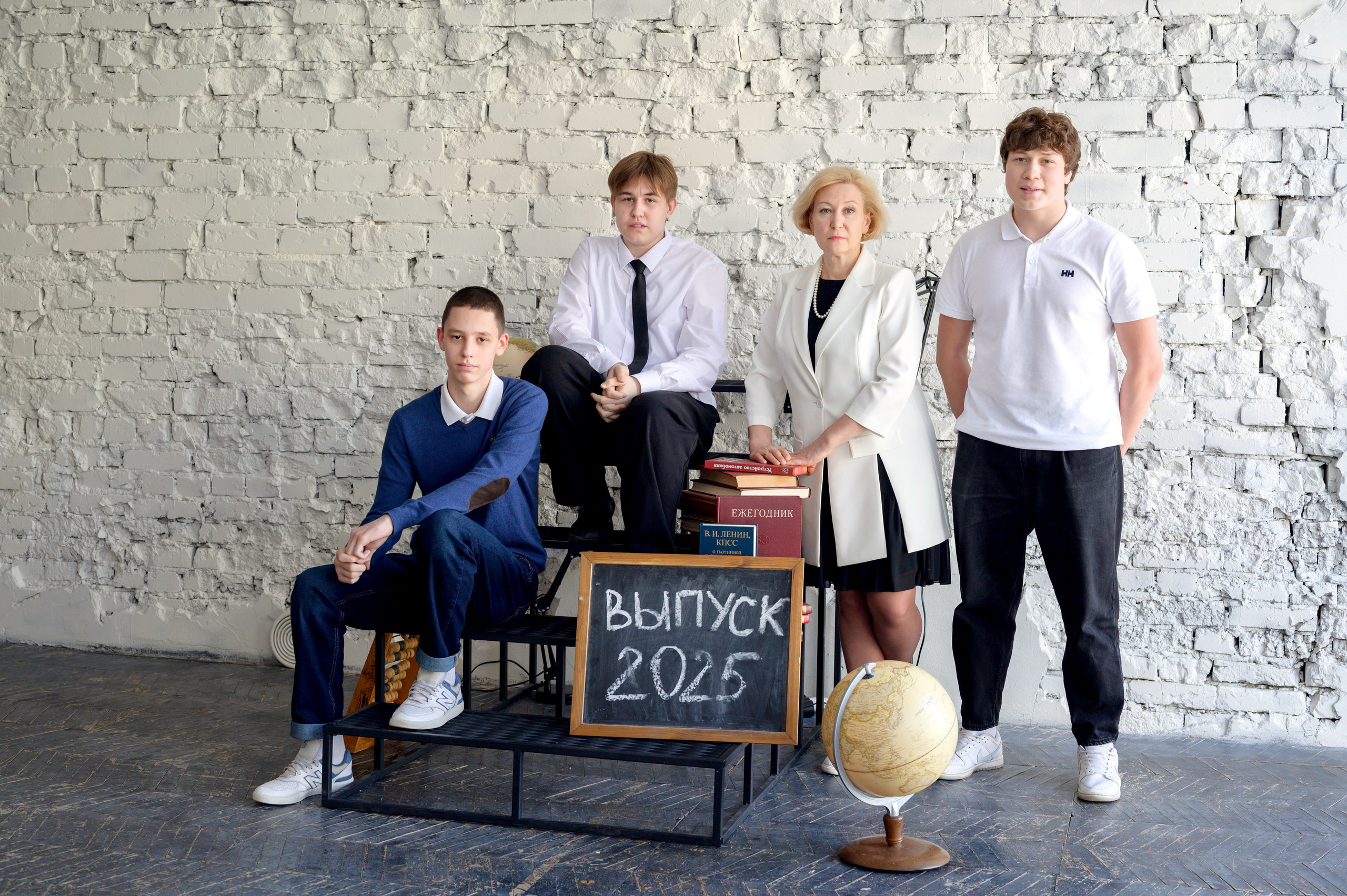 11 класс. студия. Фотограф новорожденных, семейный детский в Тюмени Татьяна Морозова