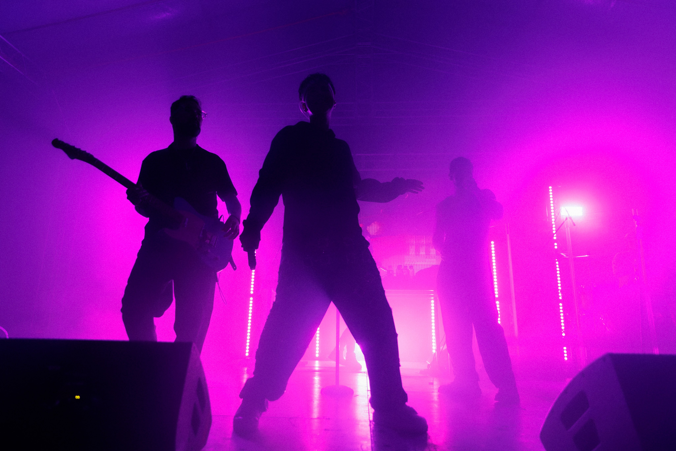 Фотоотчёт и репортаж с концерта группы GAYAZOV$ BROTHER$. Красильников Евгений — профессиональный фотограф в Ростове-на-Дону