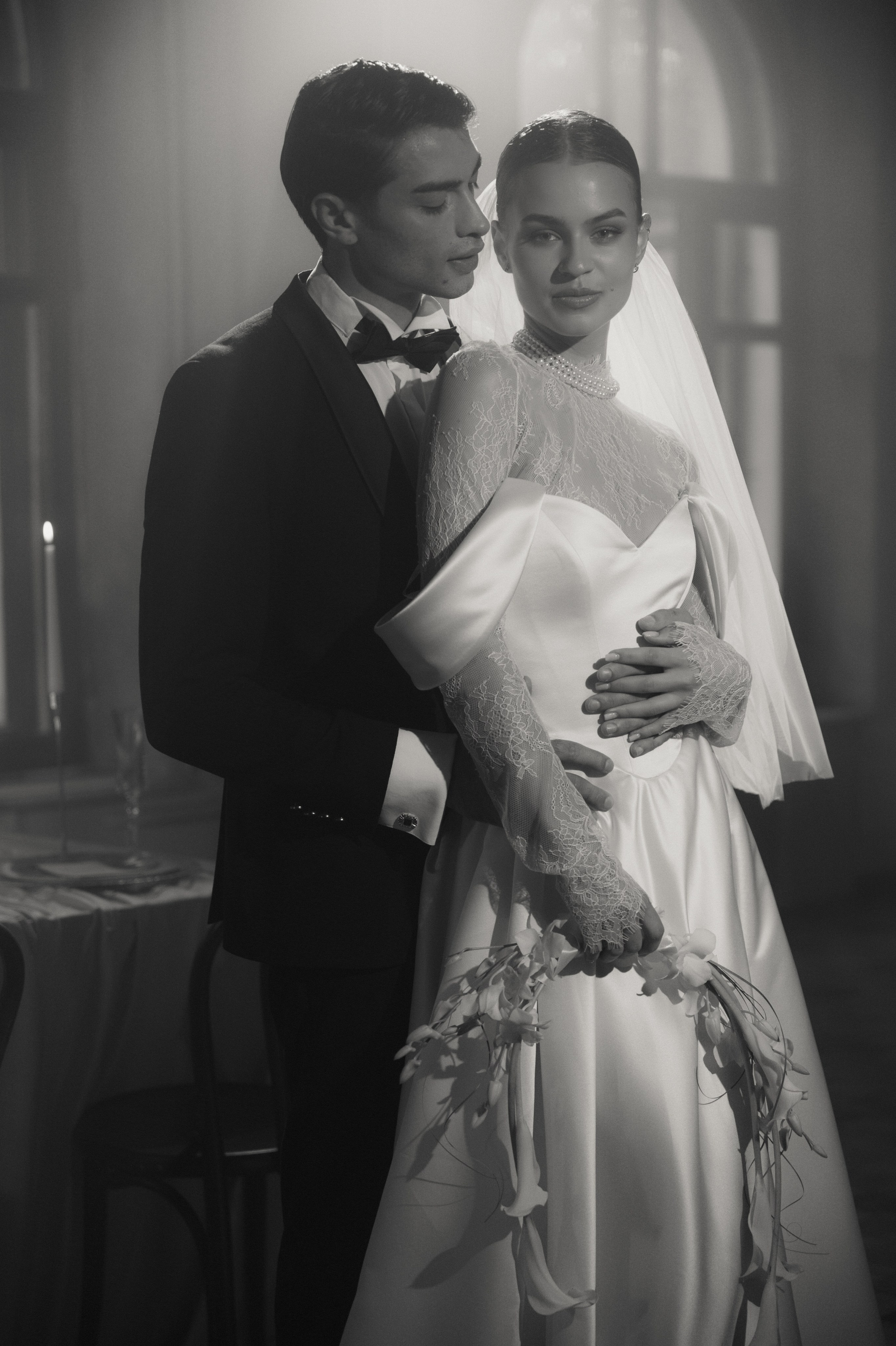 Камерный свадебный ужин при свечах в старинном особняке в фотостудии 21. Kult. Ярослава Ерина — свадебный фотограф в Москве