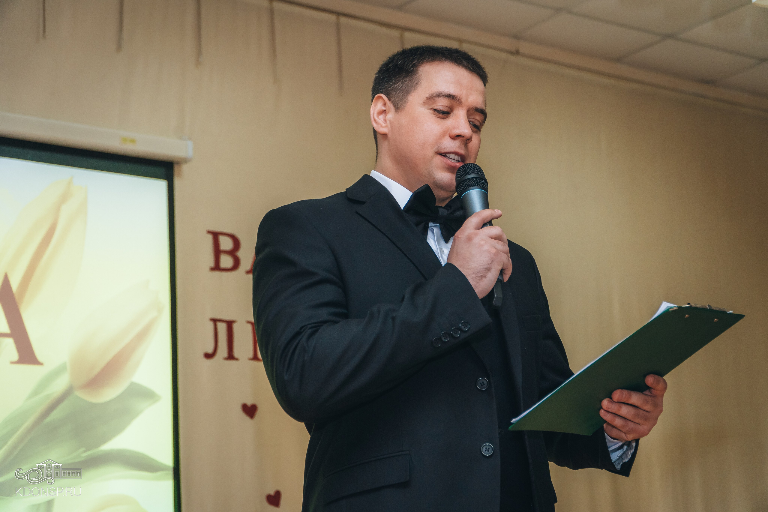 В преддверии праздника весны. Новотитаровский Дом культуры