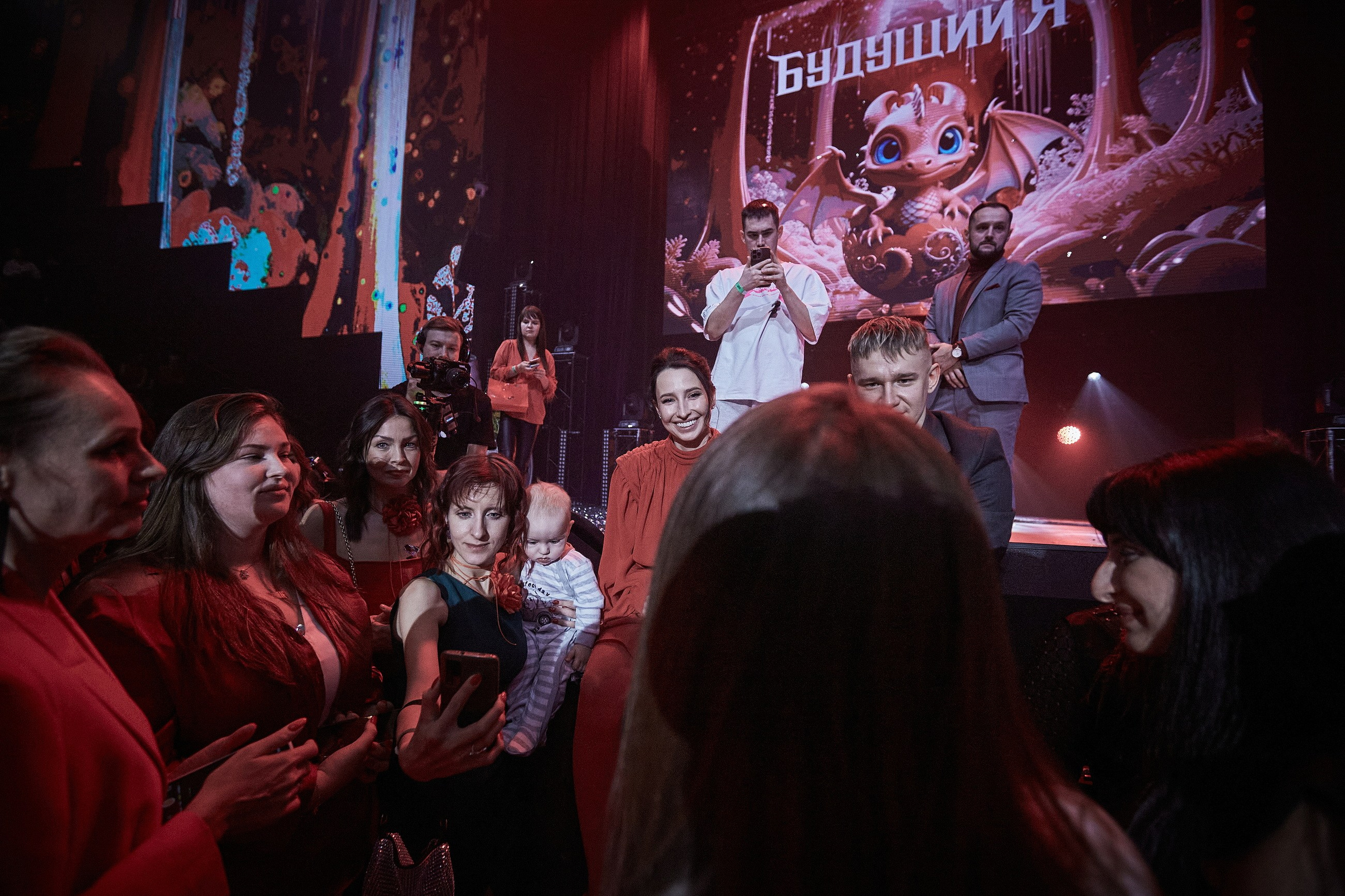 Будущий Я. Проект Марии Галантер. Фотографирую масштабные события, людей и их истории по всему миру. Константин Трубников