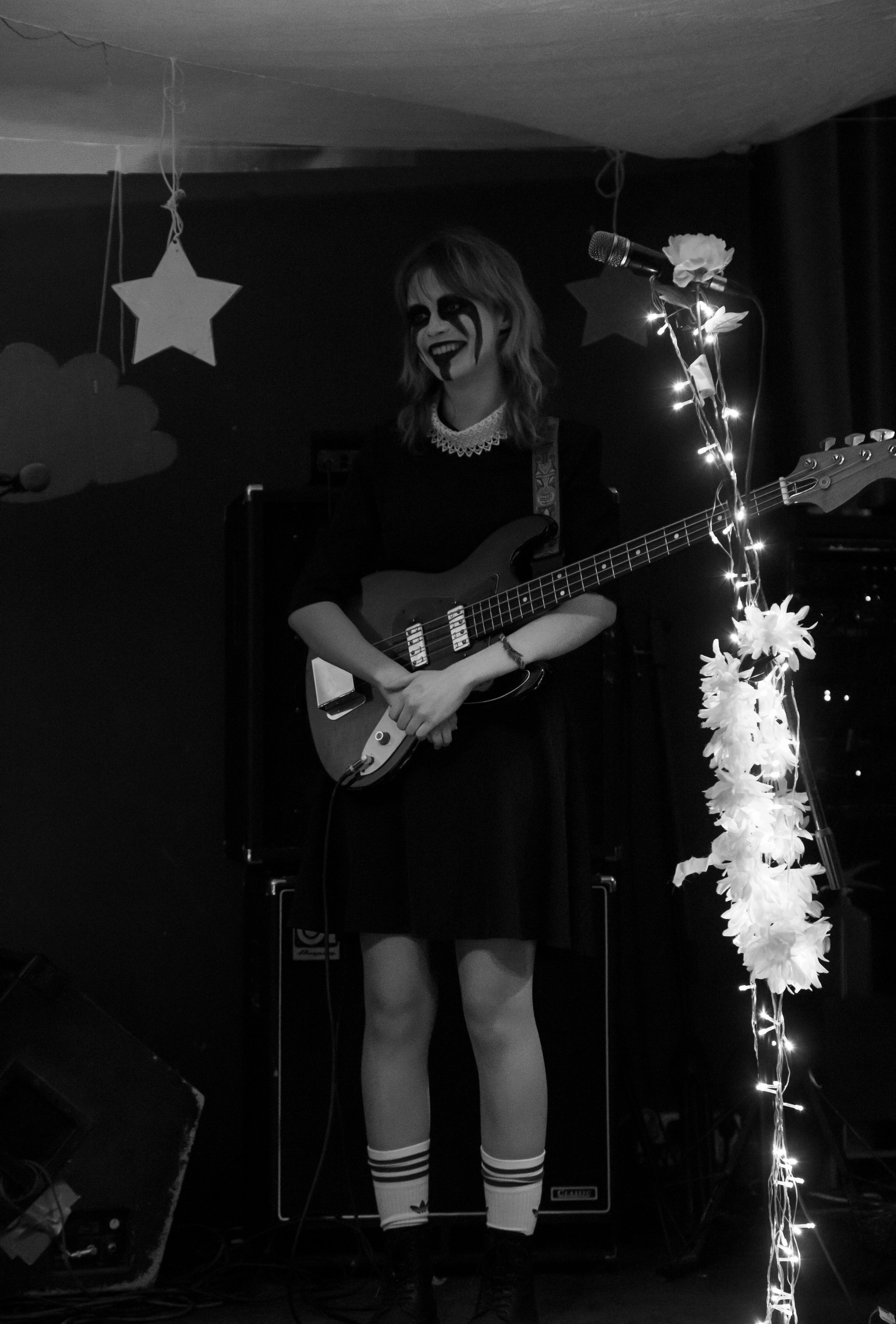 Муз. группа «Кабельщик». Сандра Ковалева | ЧБ фотограф