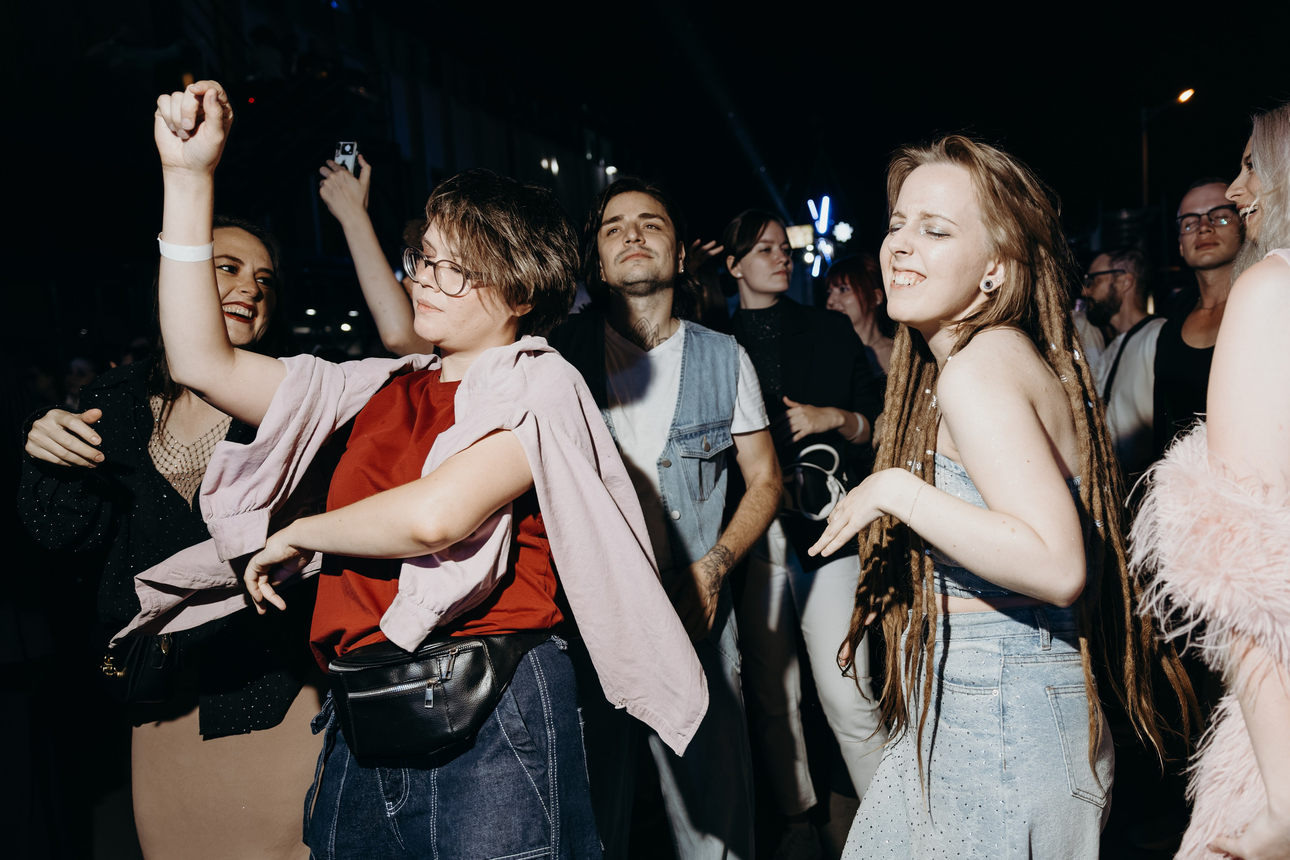 TOK IMPULSE — ФЕСТИВАЛЬ «ИСКРА». Свадебный и Репортажный фотограф в Иркутске Бобылев Никита