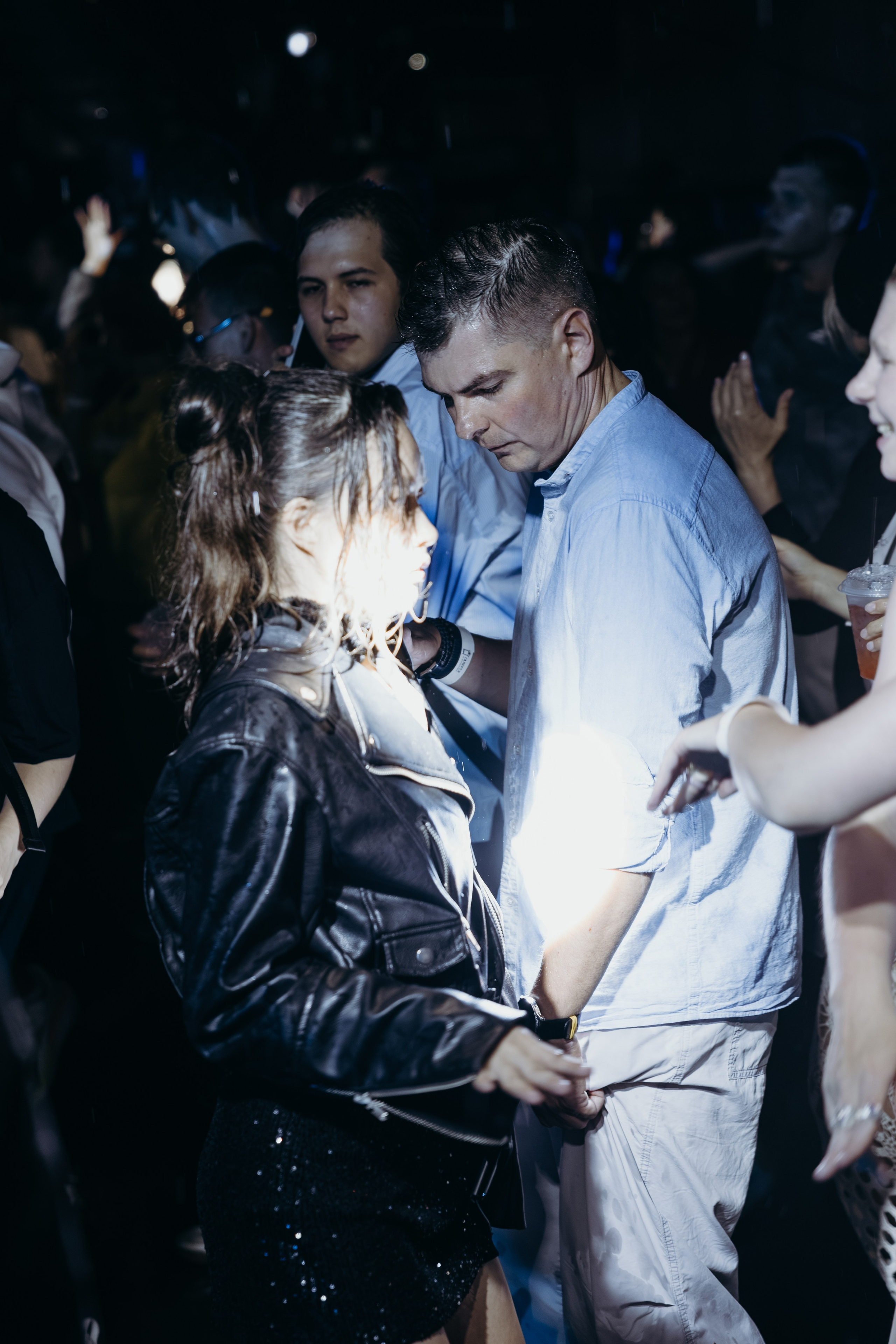 TOK IMPULSE — ФЕСТИВАЛЬ «ИСКРА». Свадебный и Репортажный фотограф в Иркутске Бобылев Никита