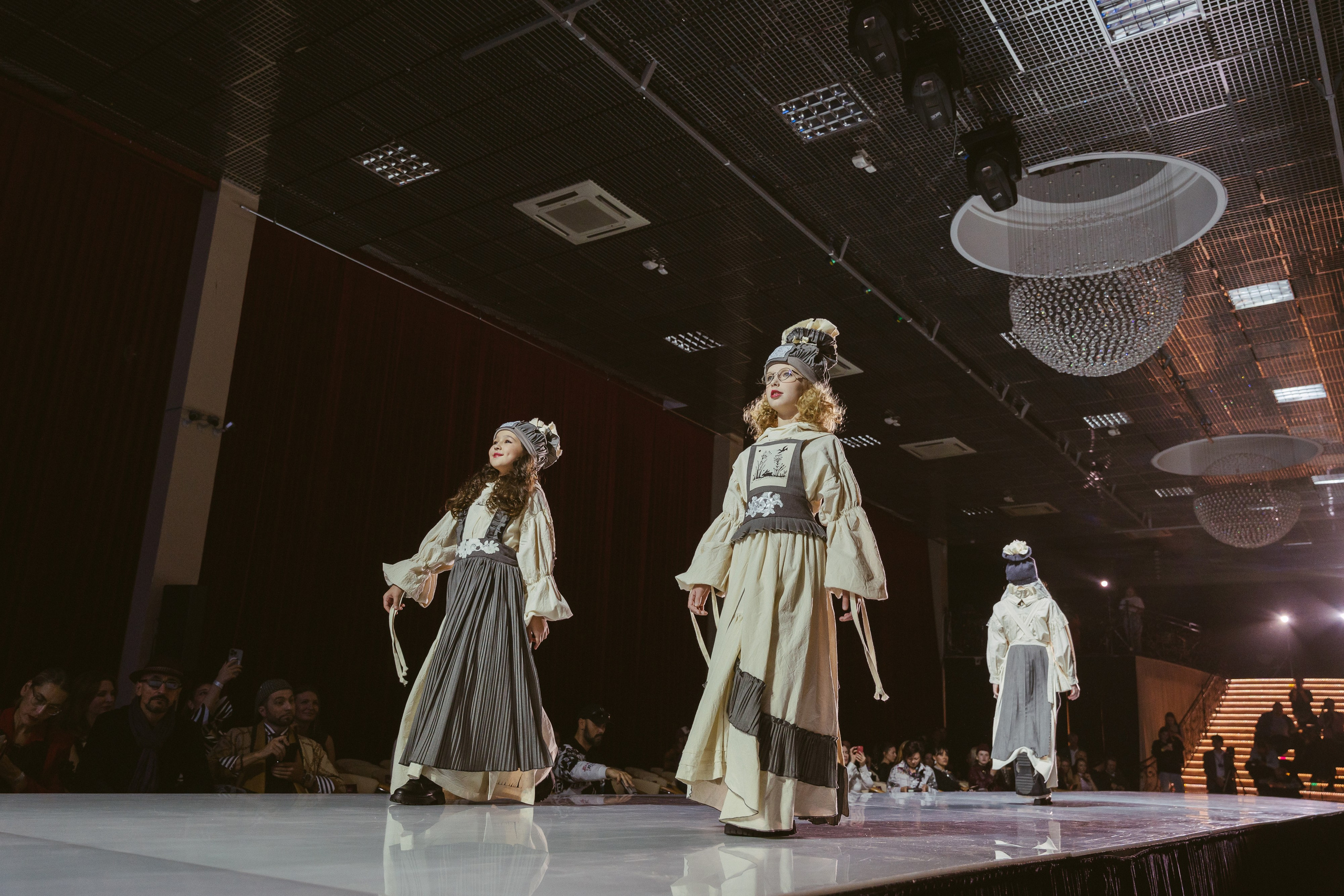 Fashion показ коллекций дизайнеров (всероссийский). Свадебный, репортажный, семейный фотограф Елена Брюхова