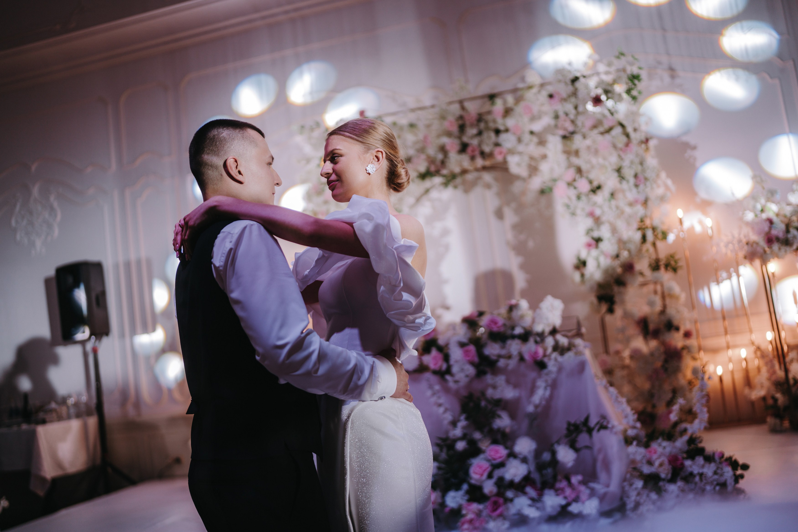 БАНКЕТНЫЙ ЗАЛ ДАСКО ГАРДЕН, ЭМИЛЬ БУРАНГУЛОВ, ИЛЬНАР АХМАДУЛЛИН