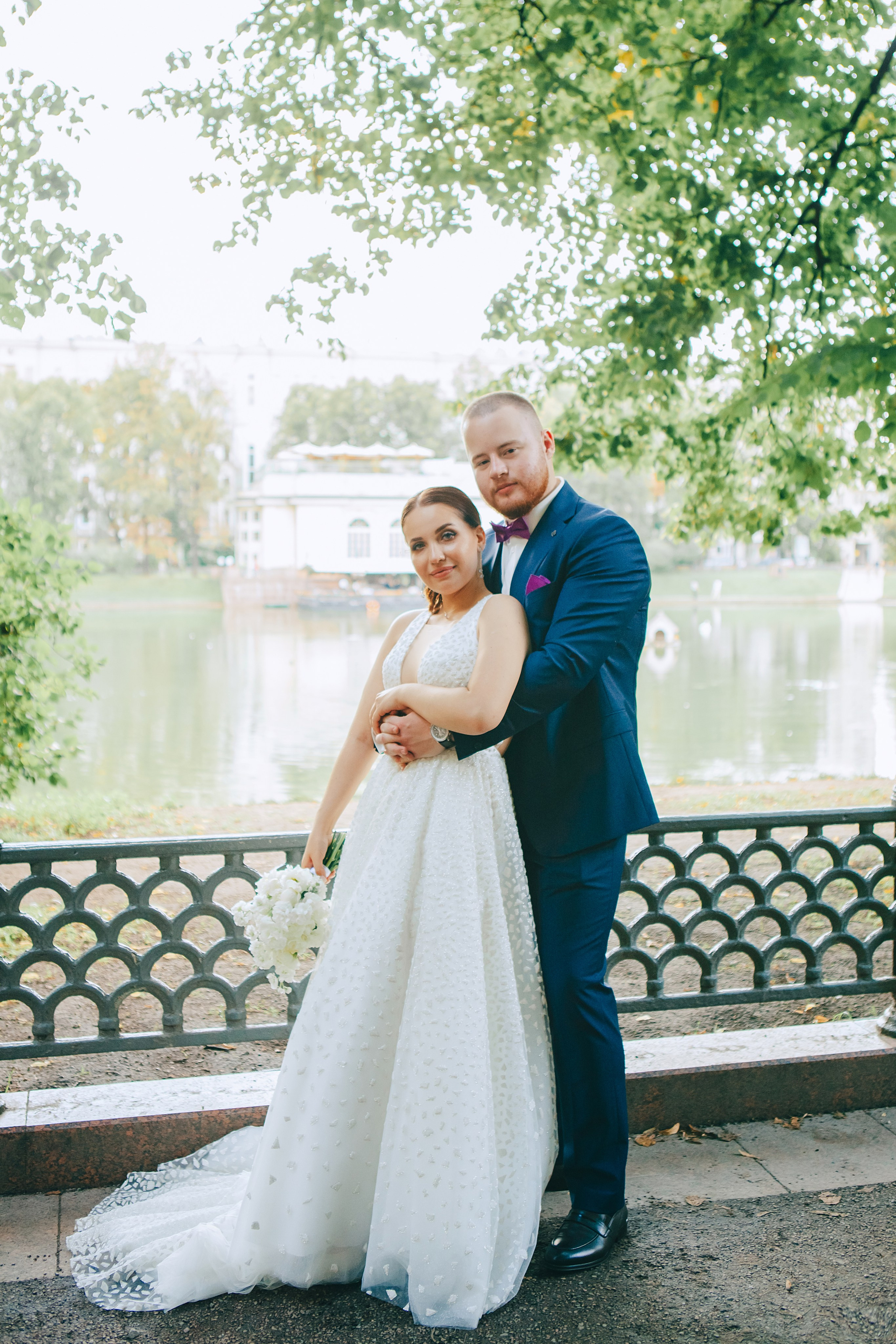 Свадебная фотосессия в отеле hartwell hotel и на патриарших прудах. Фотограф Ольга Ефремова
