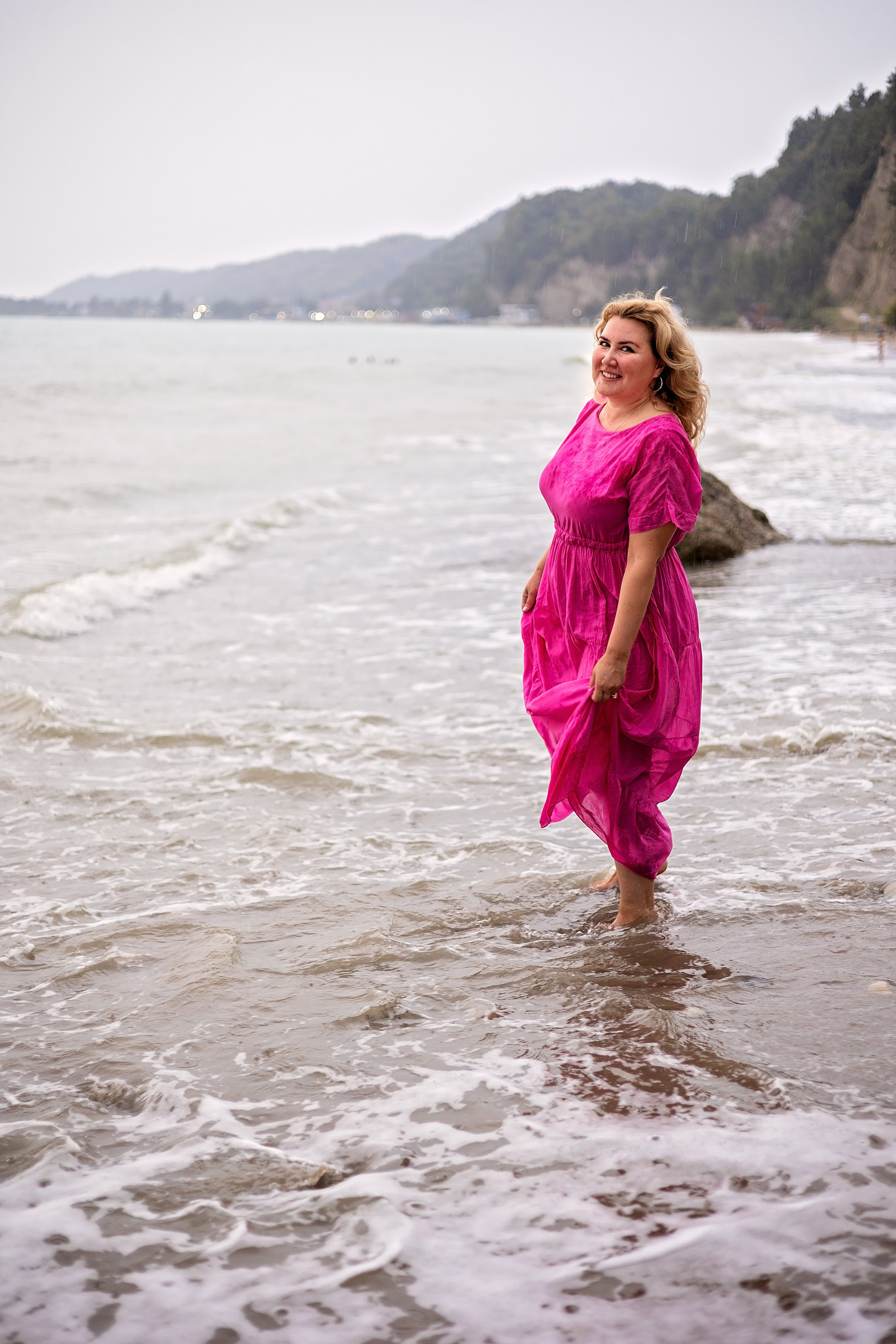 Девушка и море. Свадебный и семейный фотограф в Абхазии Эля Цишба