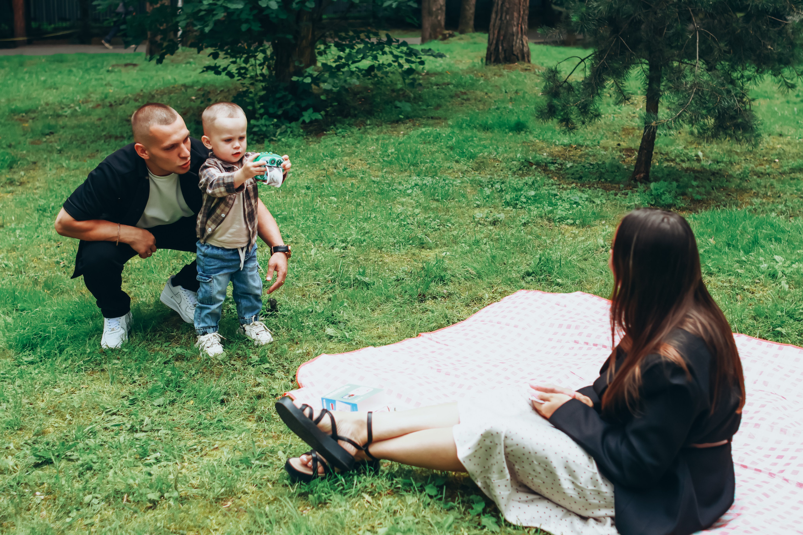 Семейная фотосессия в летнем парке, Екатеринбург. Фотограф в Екатеринбурге Пойгина Елена