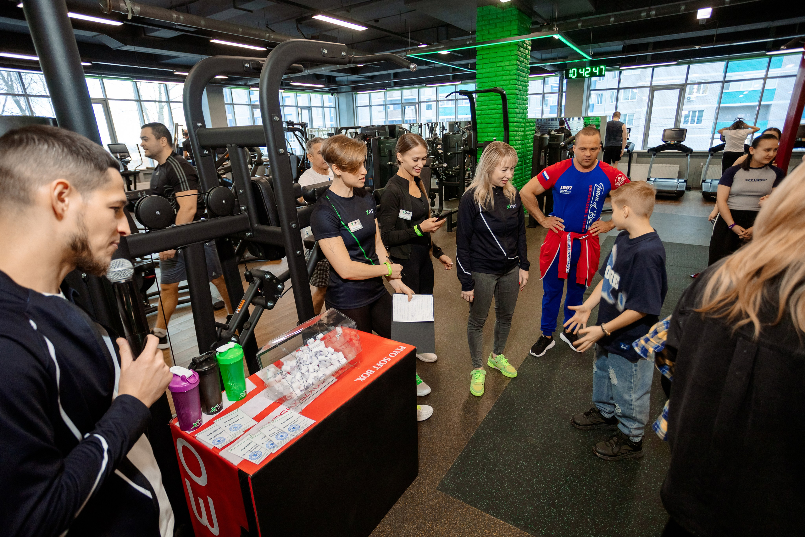 РЕПОРТАЖ: ФИТНЕСС-КЛУБ X-FIT. Профессиональный фотограф в Ижевске Леша Петров