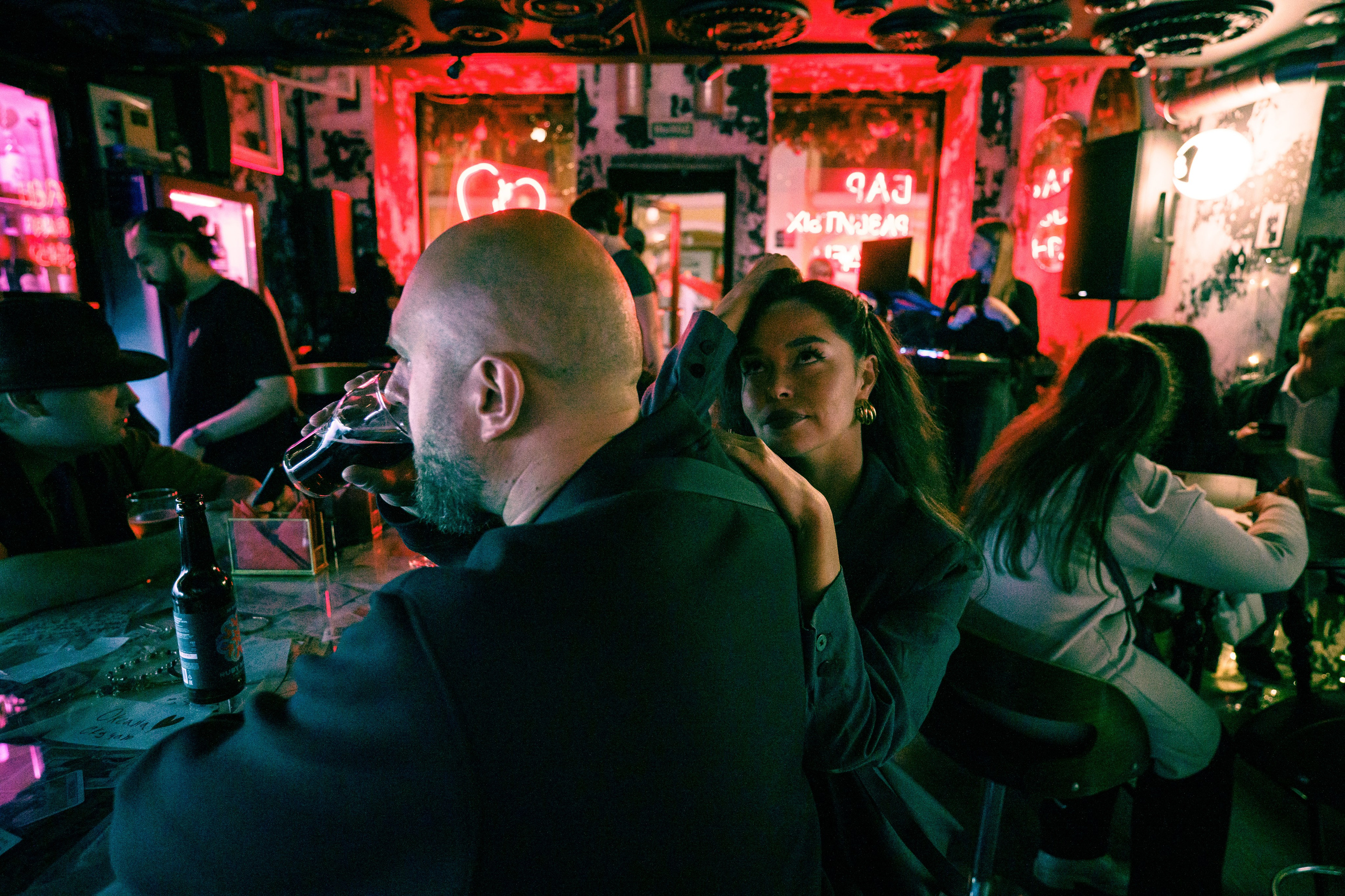 Из Сибири с любовью. Бар разбитых сердец. Концертный и репортажный фотограф в Санкт-Петербурге Слава Пахомов