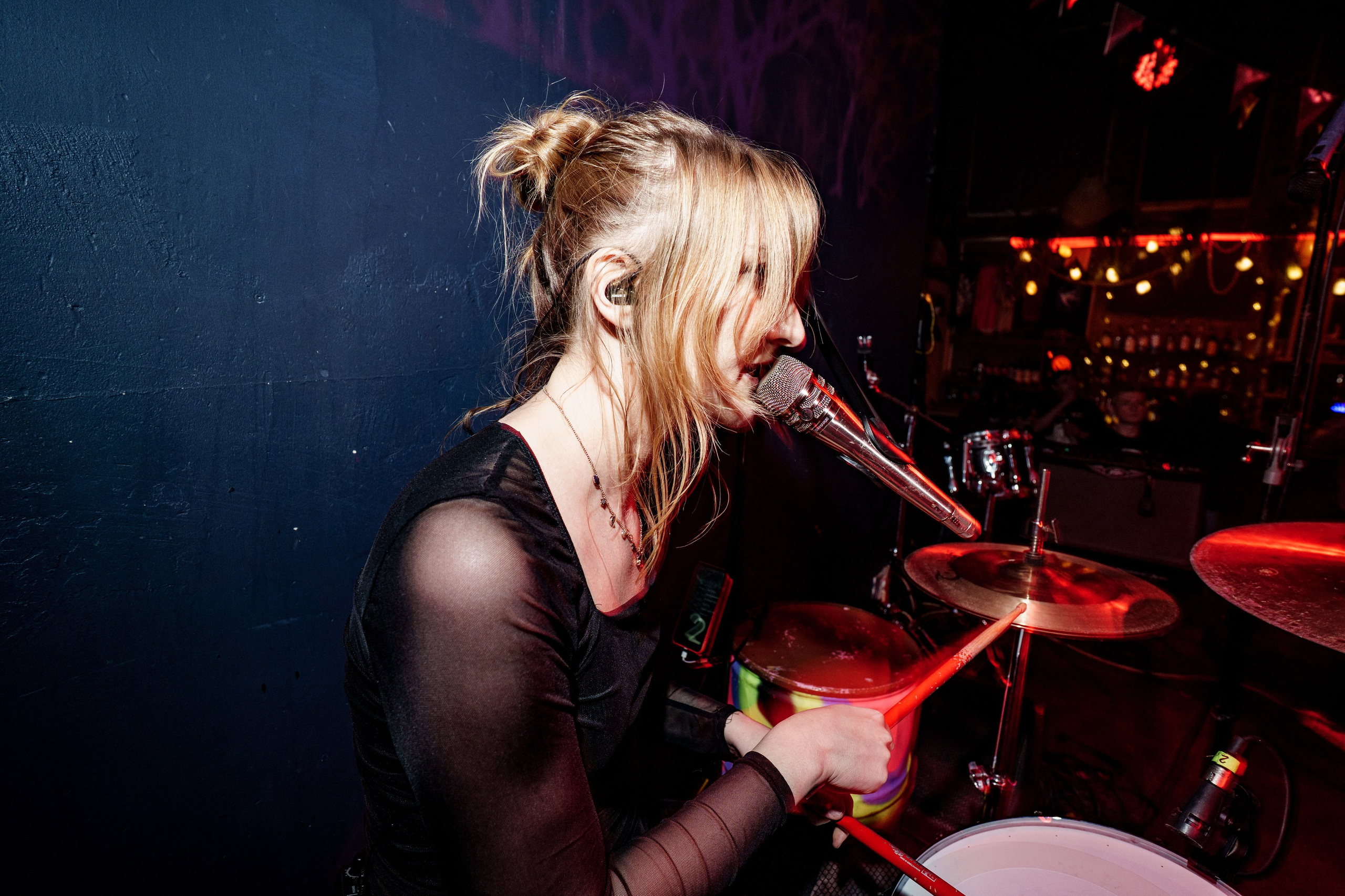 Inside the Rain|Ласточка. Концертный и репортажный фотограф в Санкт-Петербурге Слава Пахомов