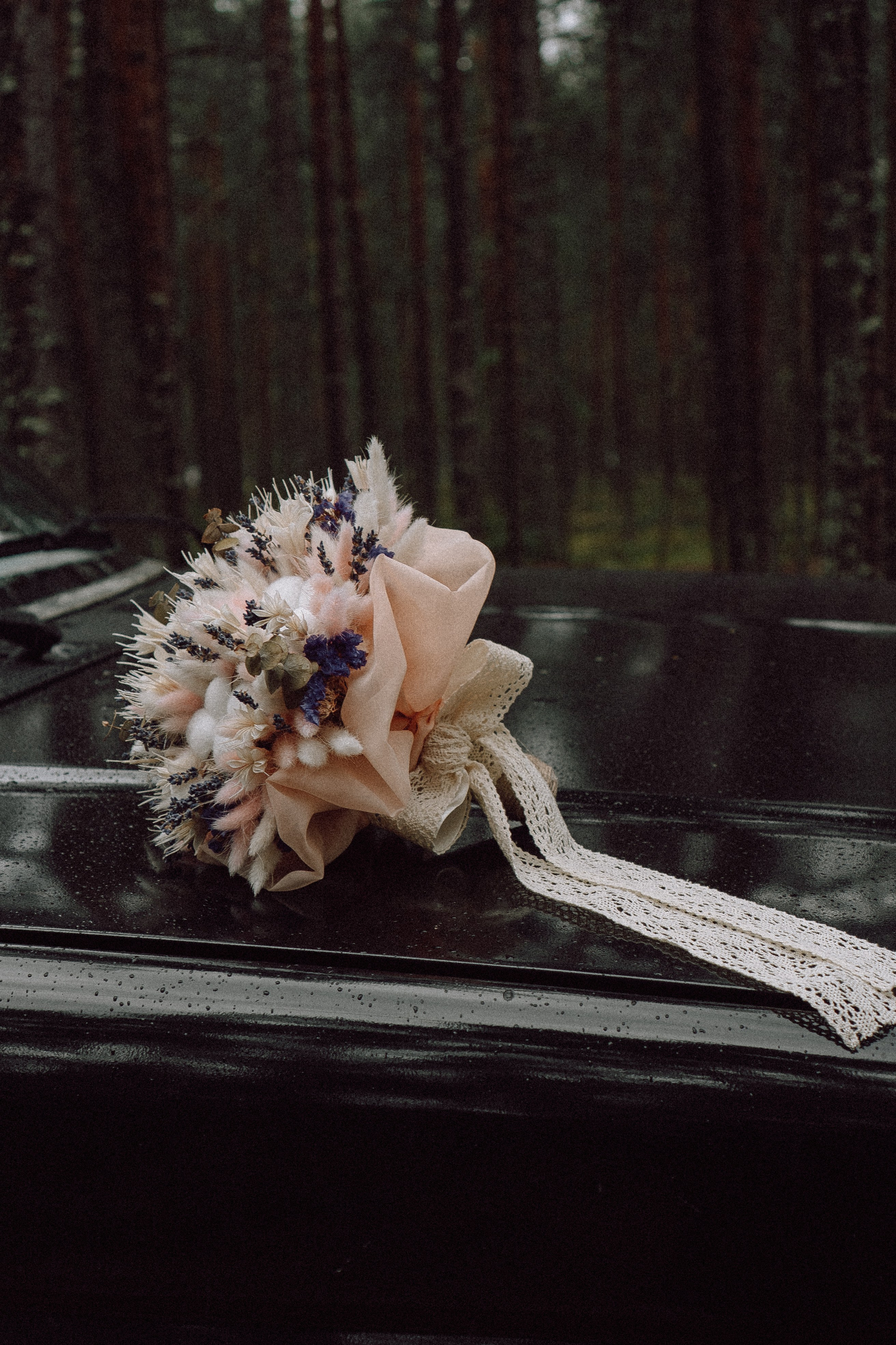 СВАДЕБНАЯ ФОТОСЕССИИЯ ПАРЫ В ГОРОДЕ ПРИОЗЕРСК В СОСНОВОМ ЛЕСУ И С ПИКАПОМ. Профессиональный фотограф, Санкт-Петербург — Виктория Богомолова