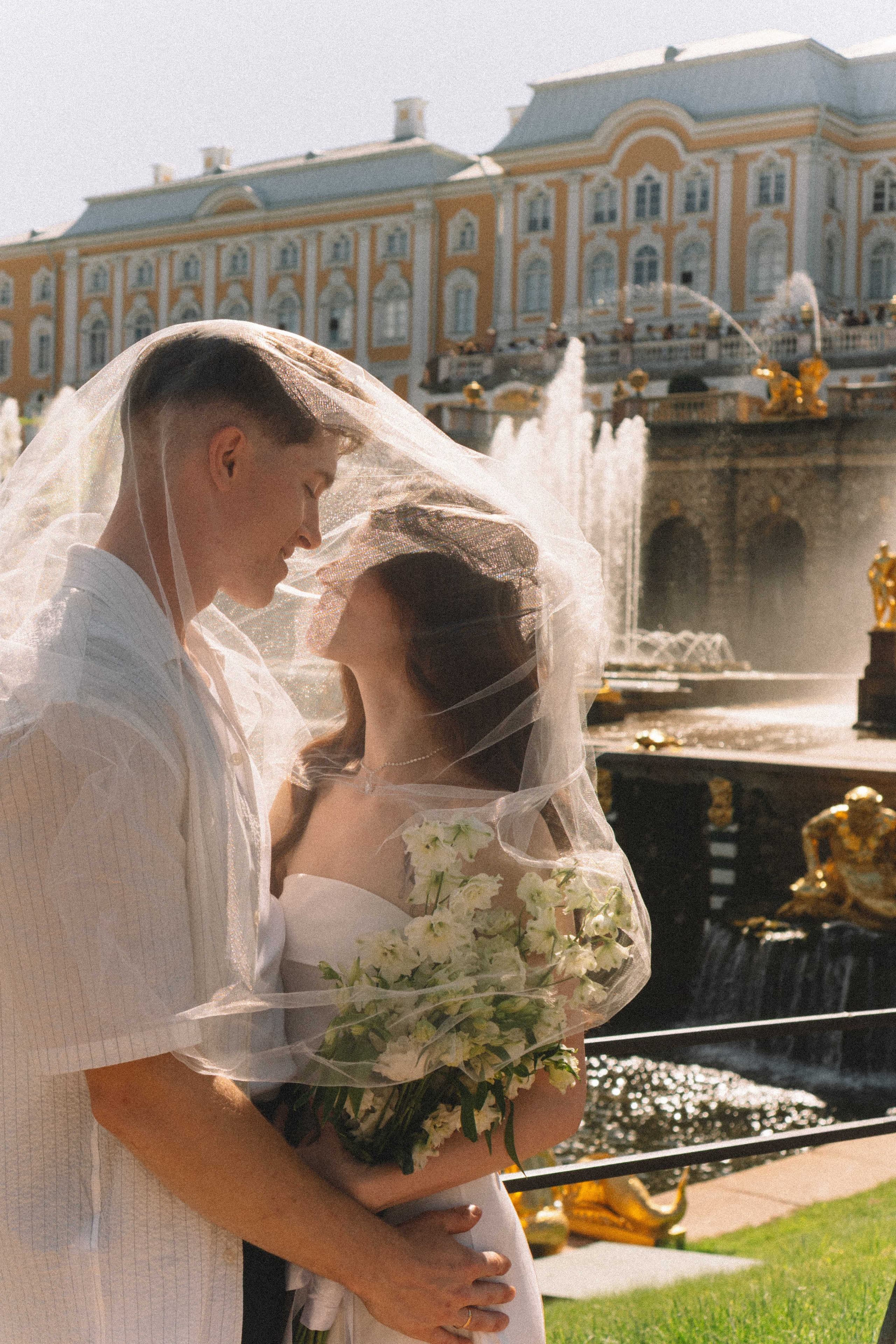 СВАДЕБНАЯ СЬЕМКА В ПЕТЕРГОФЕ И СЬЕМКА РЕПОРТАЖА В ЗАГСЕ ПЕТЕРГОФА. Профессиональный фотограф, Санкт-Петербург — Виктория Богомолова