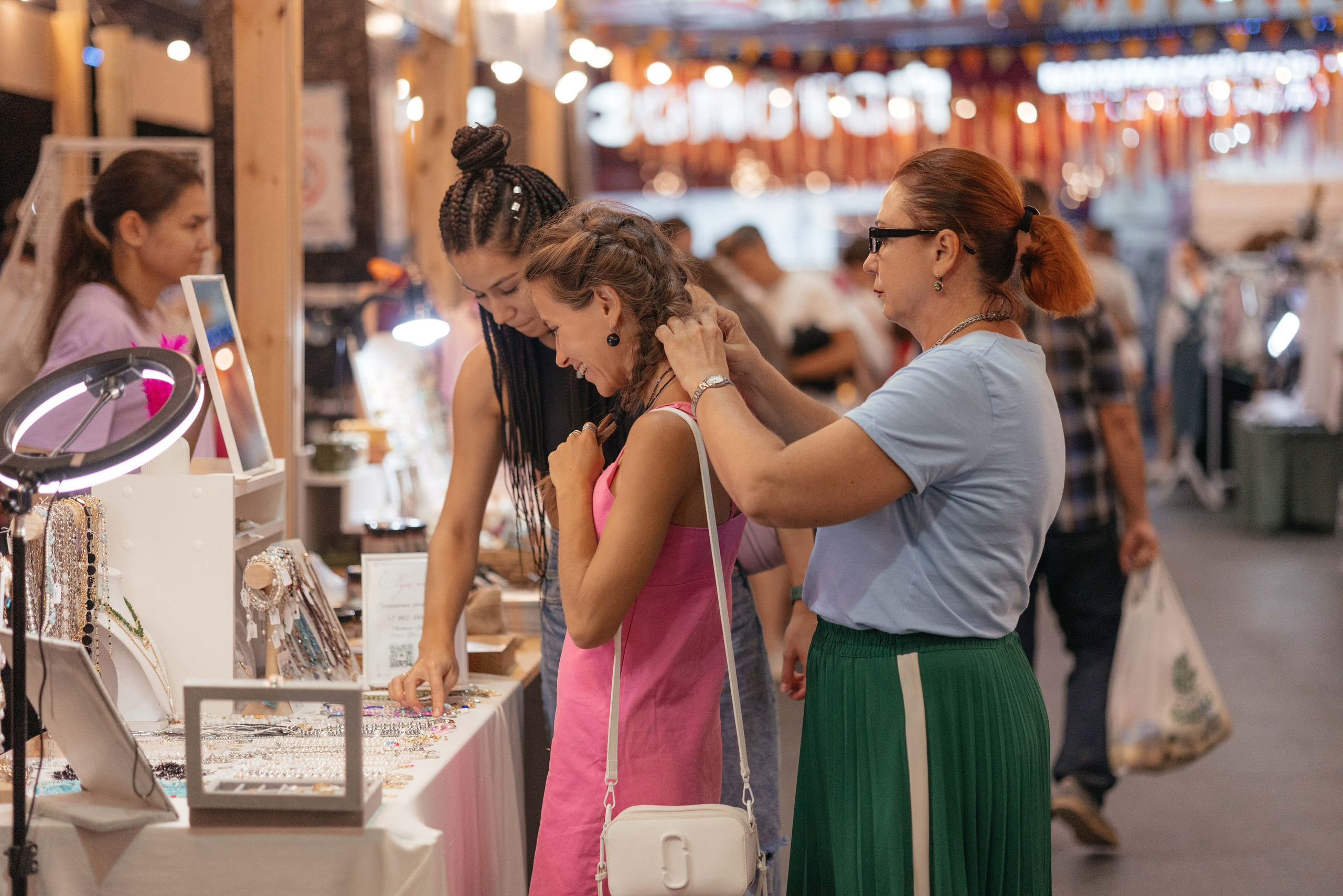 Ярмарка Омаркет. Фотограф Крохин Олег
