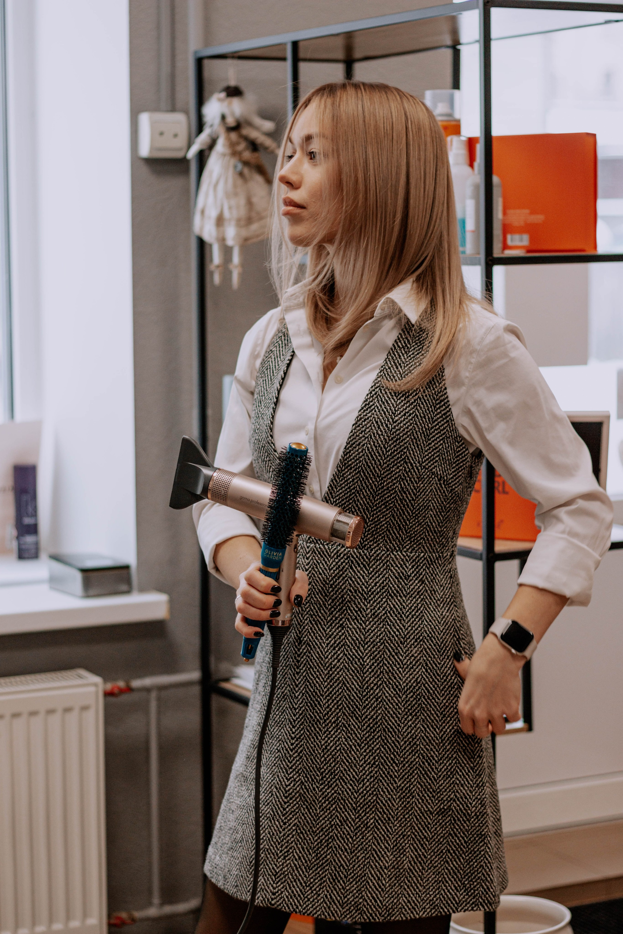 Настя- стилист по волосам. Бережно сохраняю ваши чувства и истории на своих фотографиях