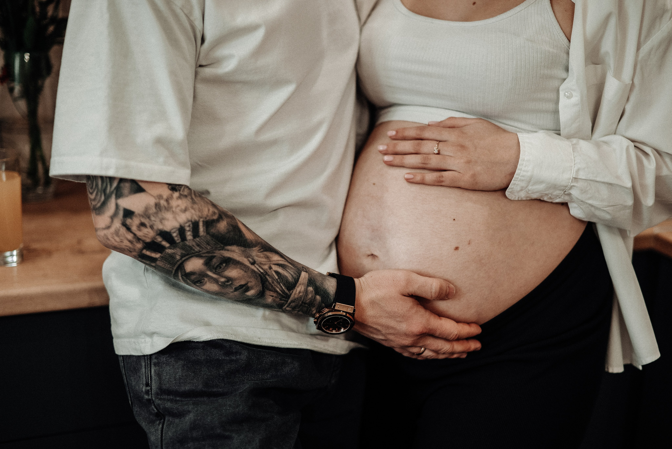 Миша и Ирина в ожидании чуда в домашней обстановке. Свадебный и портретный фотограф в Липецке Юлия Свит