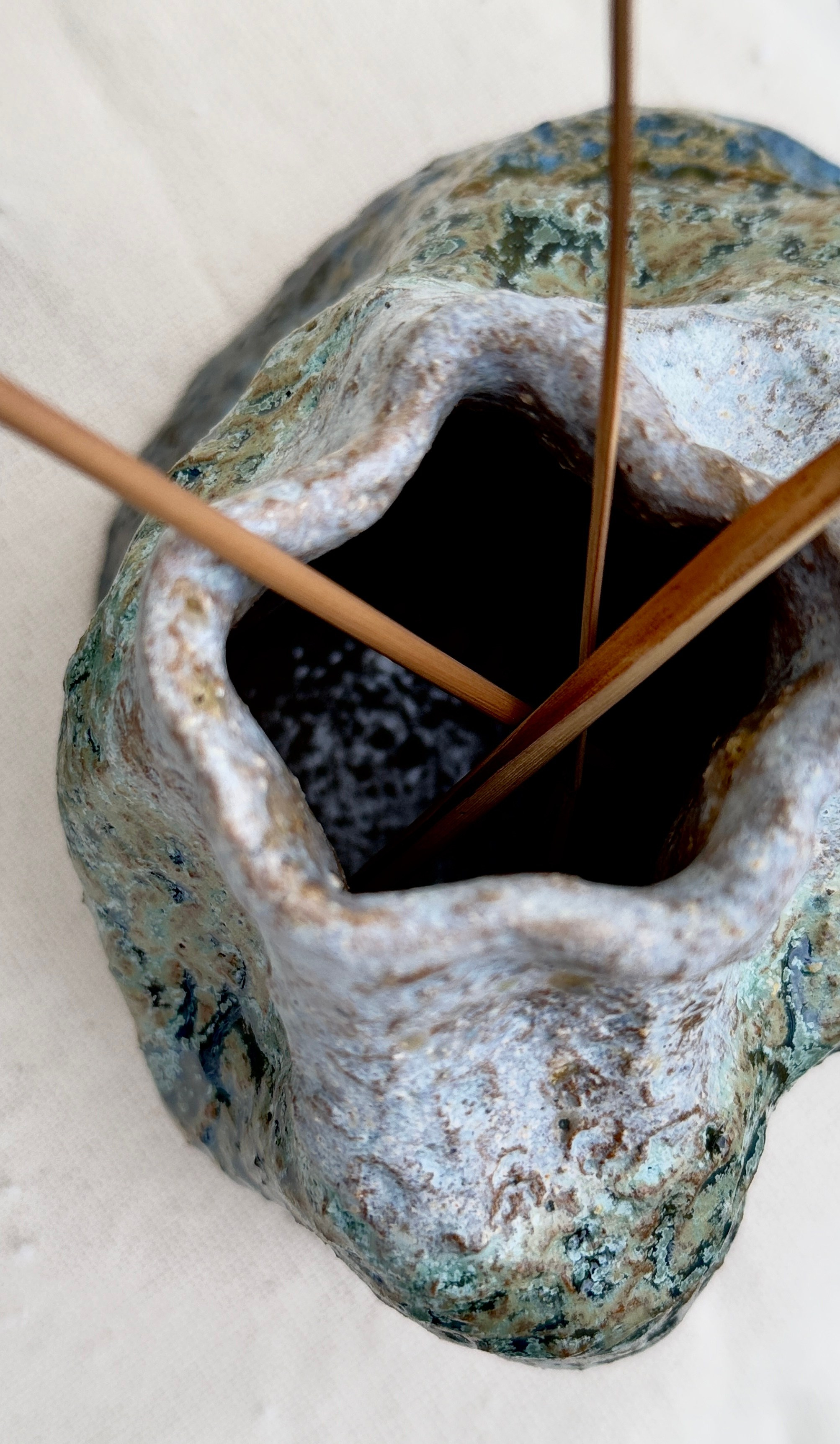 Парные вазы «Послание в бутыле». Арт-керамика Катерины Жизневской