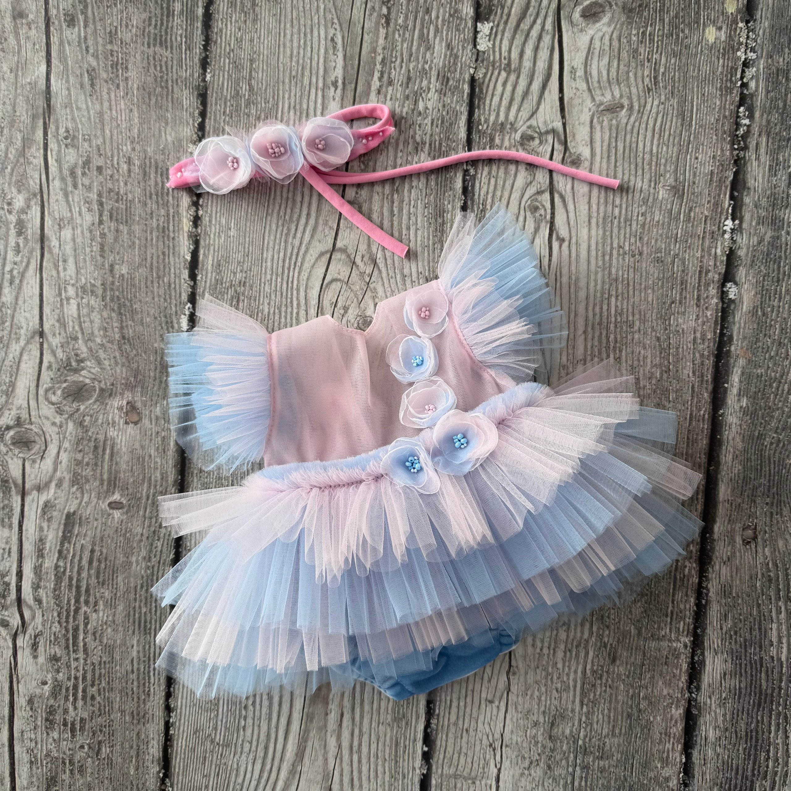 Костюмы и аксессуары для фотосессии новорожденных | Реквизит для съемки newborn в Москве. Фотосессия новорожденных в Москве и Московской области | Профессиональный фотограф newborn — Татьяна Иванова