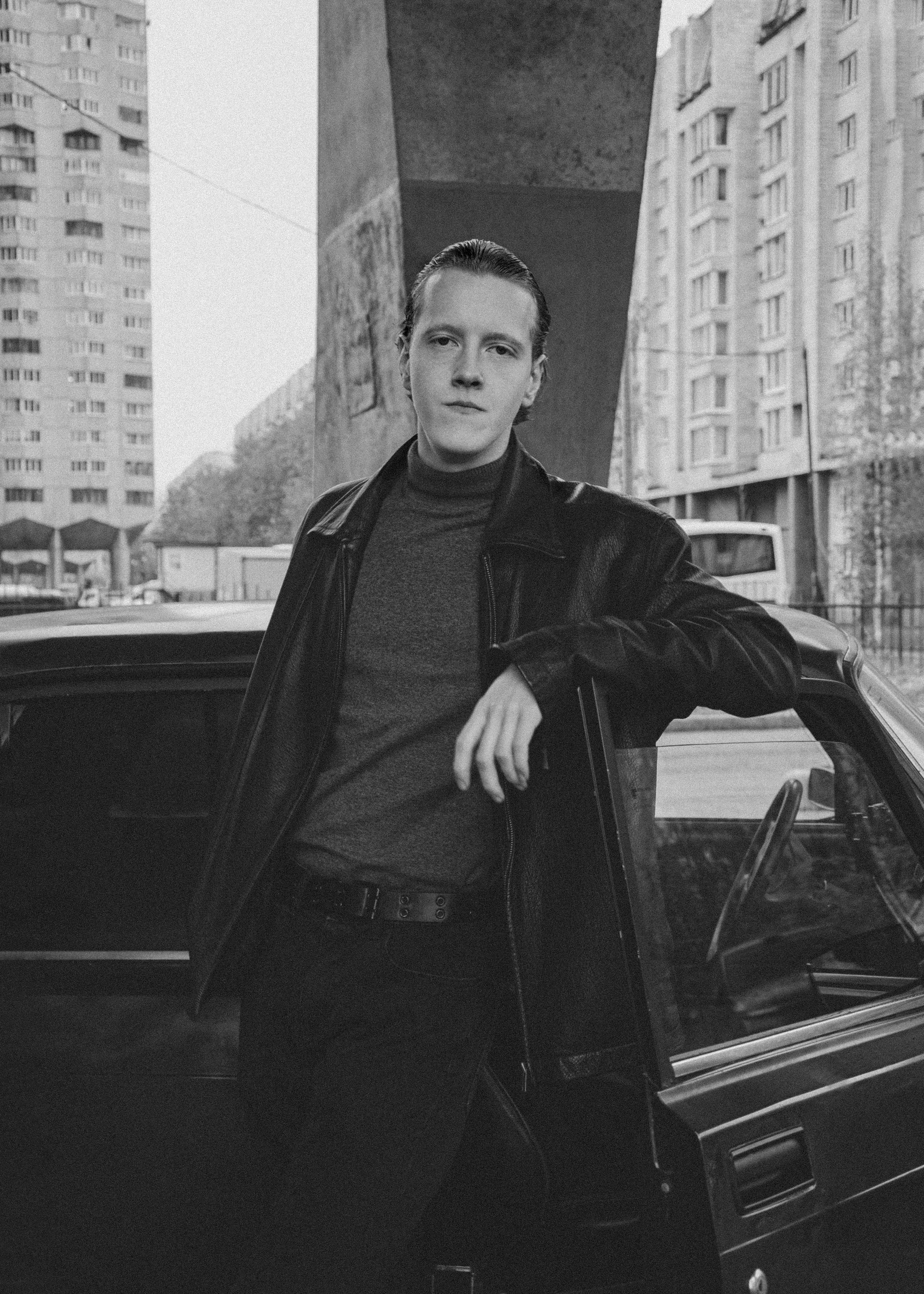 Творческая съемка для стилиста по мужским прическам