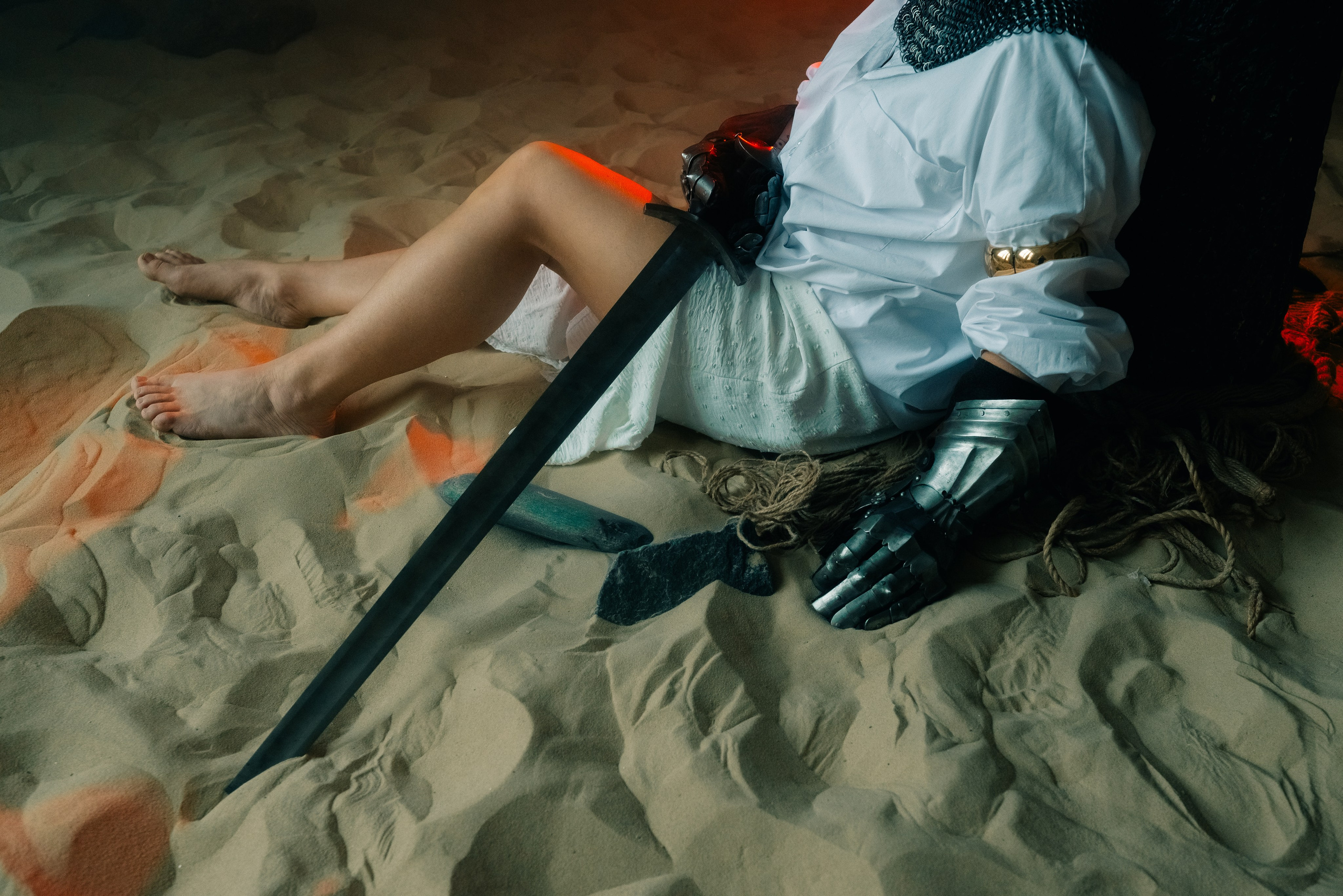 Женская психологическая съёмка в студии. Фотоведьма Дарья Нечинская