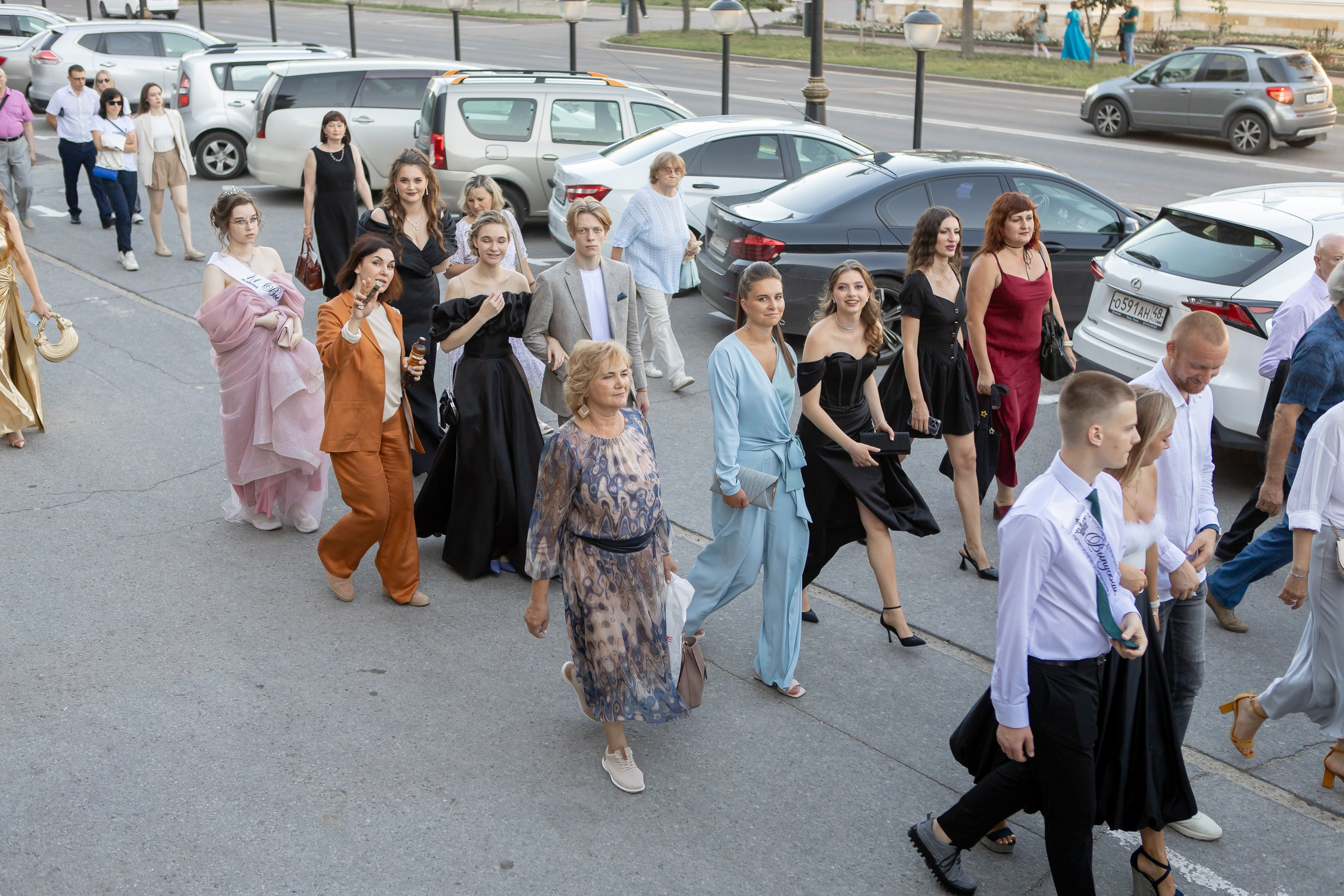Выпускной Гимназия 12 2024 г. Свадебный и портретный Фотограф в Липецке Дмитрий Котюков