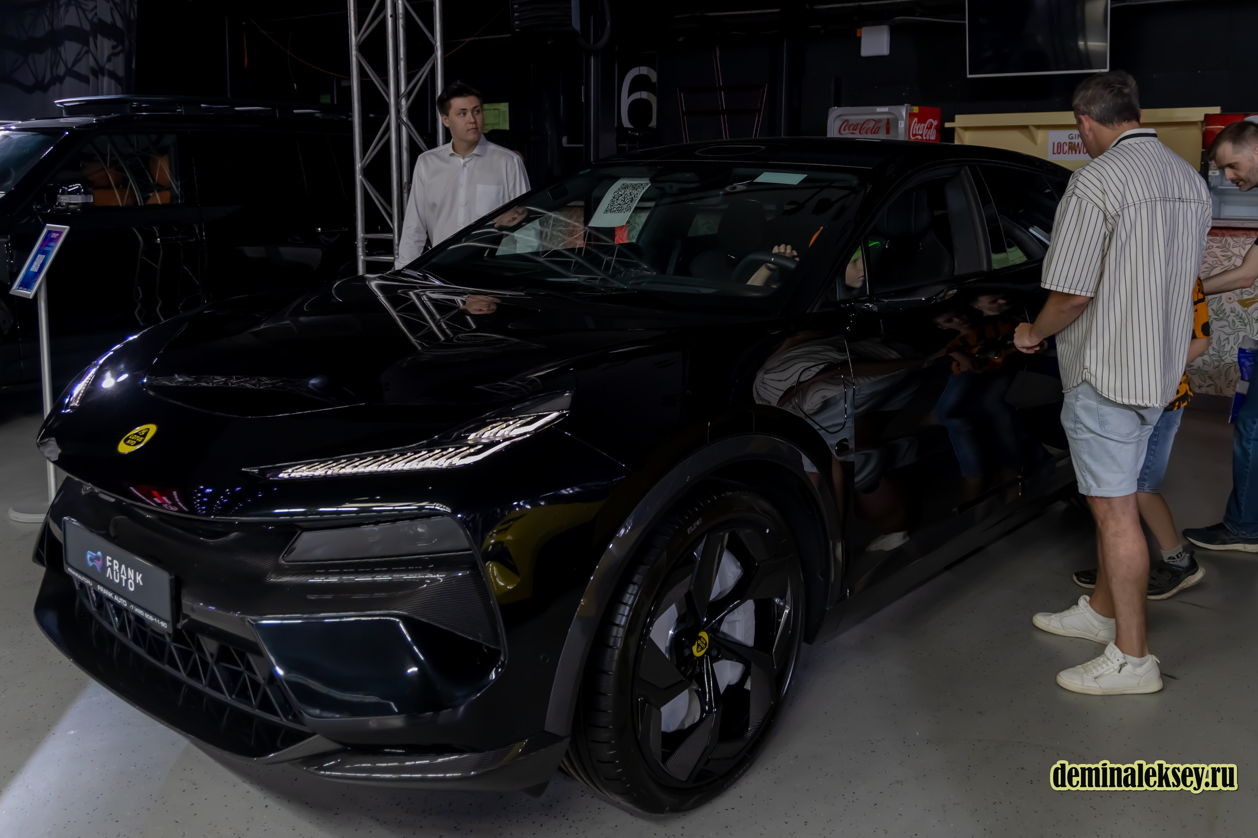 Chinese Motor Show 2024. Репортажный, семейный и студийный фотограф в Москве Демин Алексей