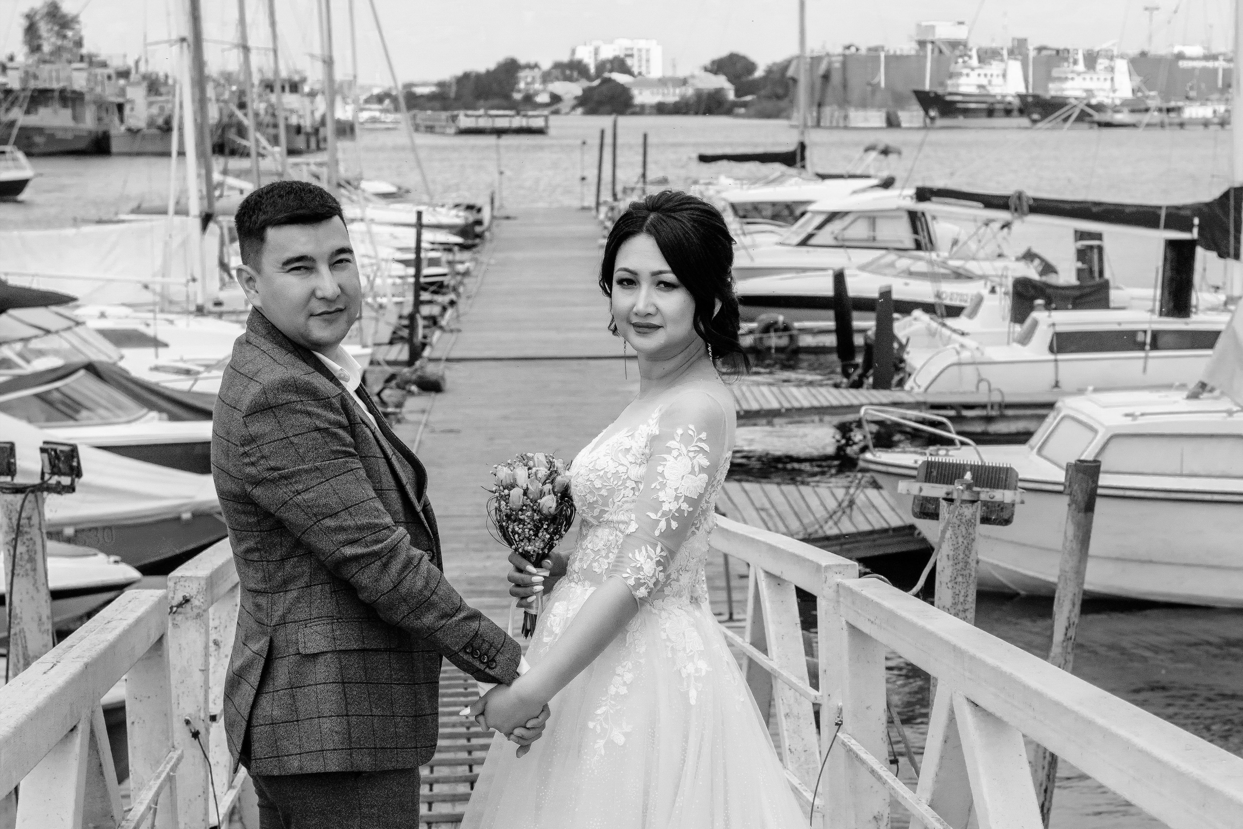 Свадебная прогулка. Свадебный и школьный фотограф в Астрахани