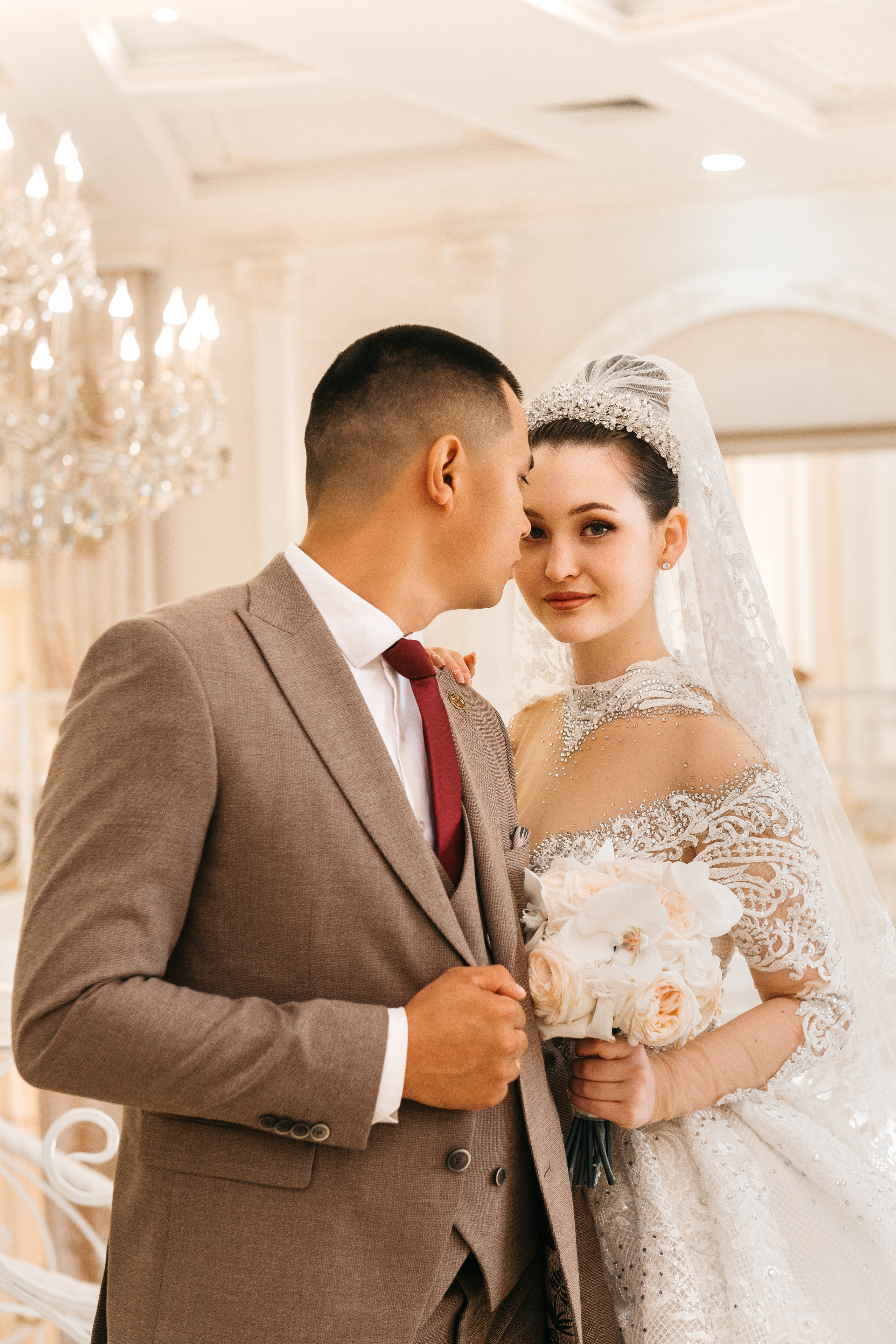 Раис и Лиана. Свадебный и школьный фотограф в Астрахани