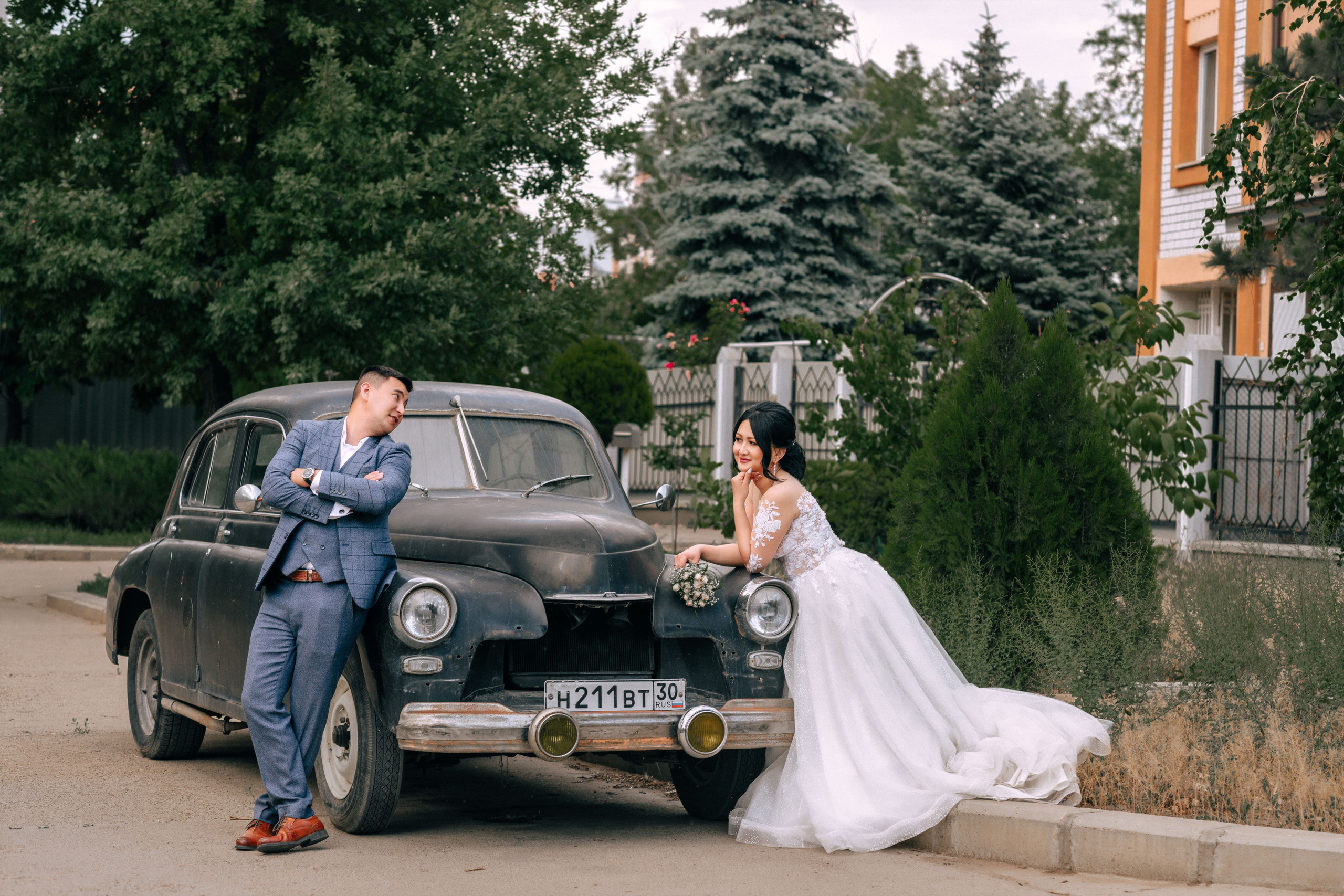 Свадебная прогулка. Свадебный и школьный фотограф в Астрахани