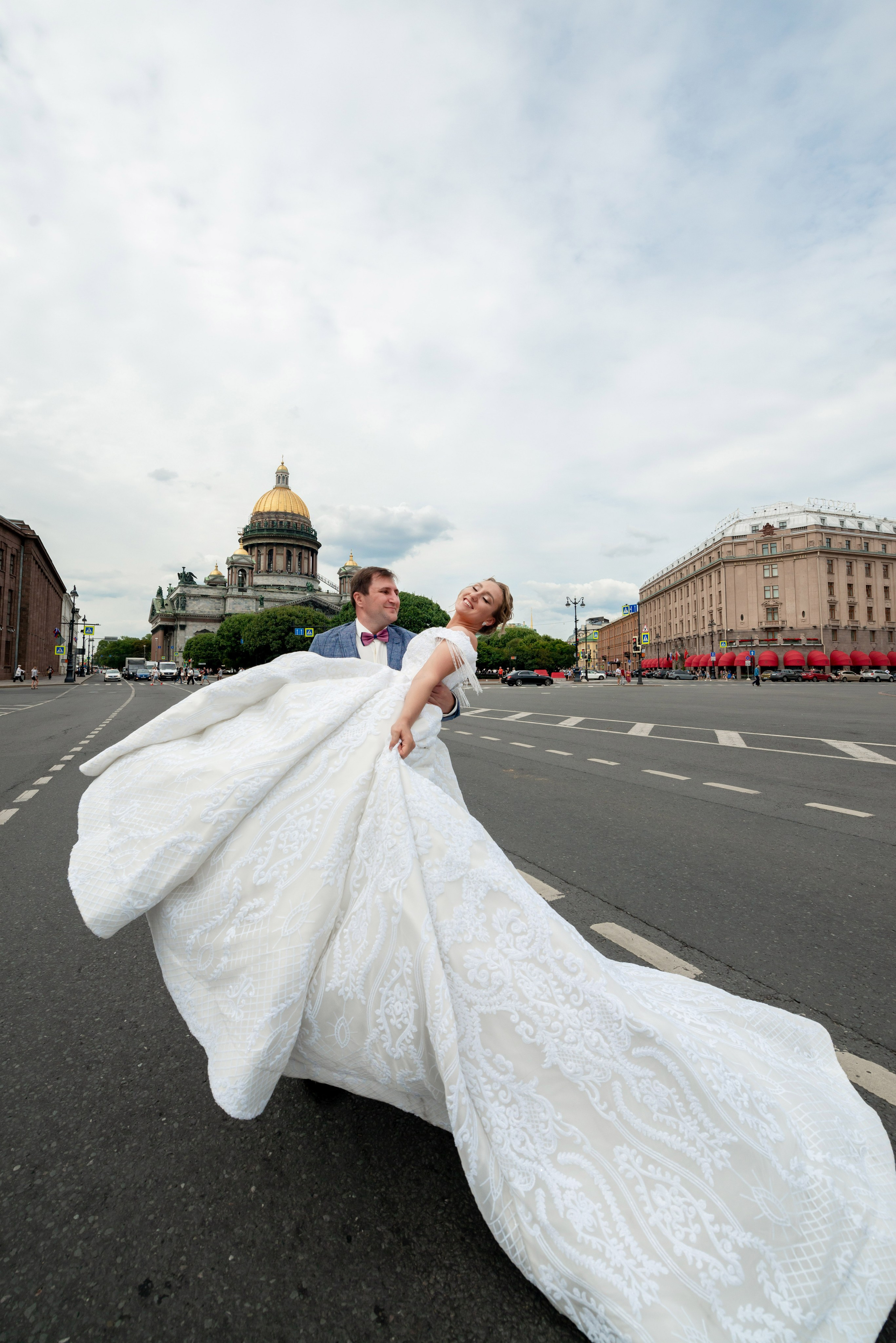Анастасия и Игорь (фотосессия во Втором Дворце Бракосочетания, Польский сад, здание городской Ратуши). Портретный, семейный и свадебный фотограф в Санкт-Петербурге и в Пушкине Ширяев Денис